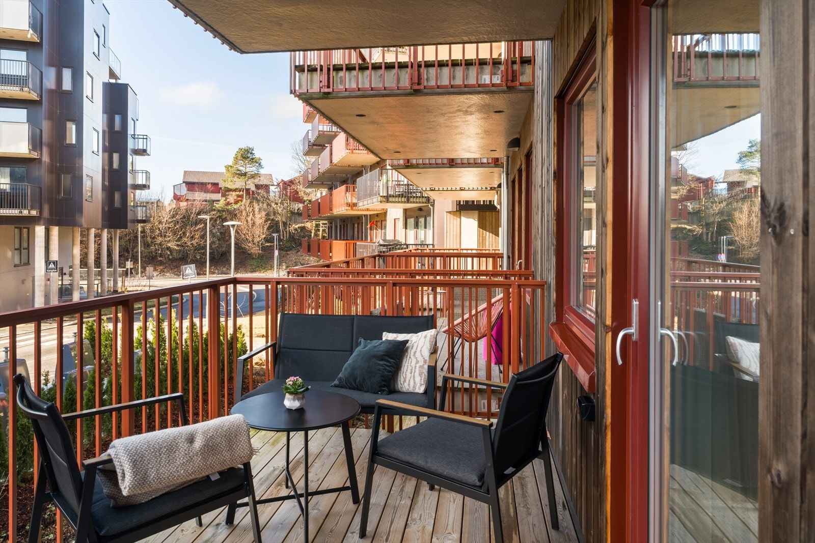 Dette er en strøken 3-roms leilighet fra 2023 med høy standard Galleribilde