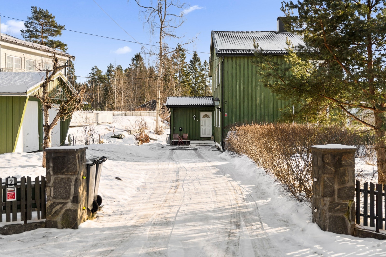 Boligens innkjørsel Galleribilde
