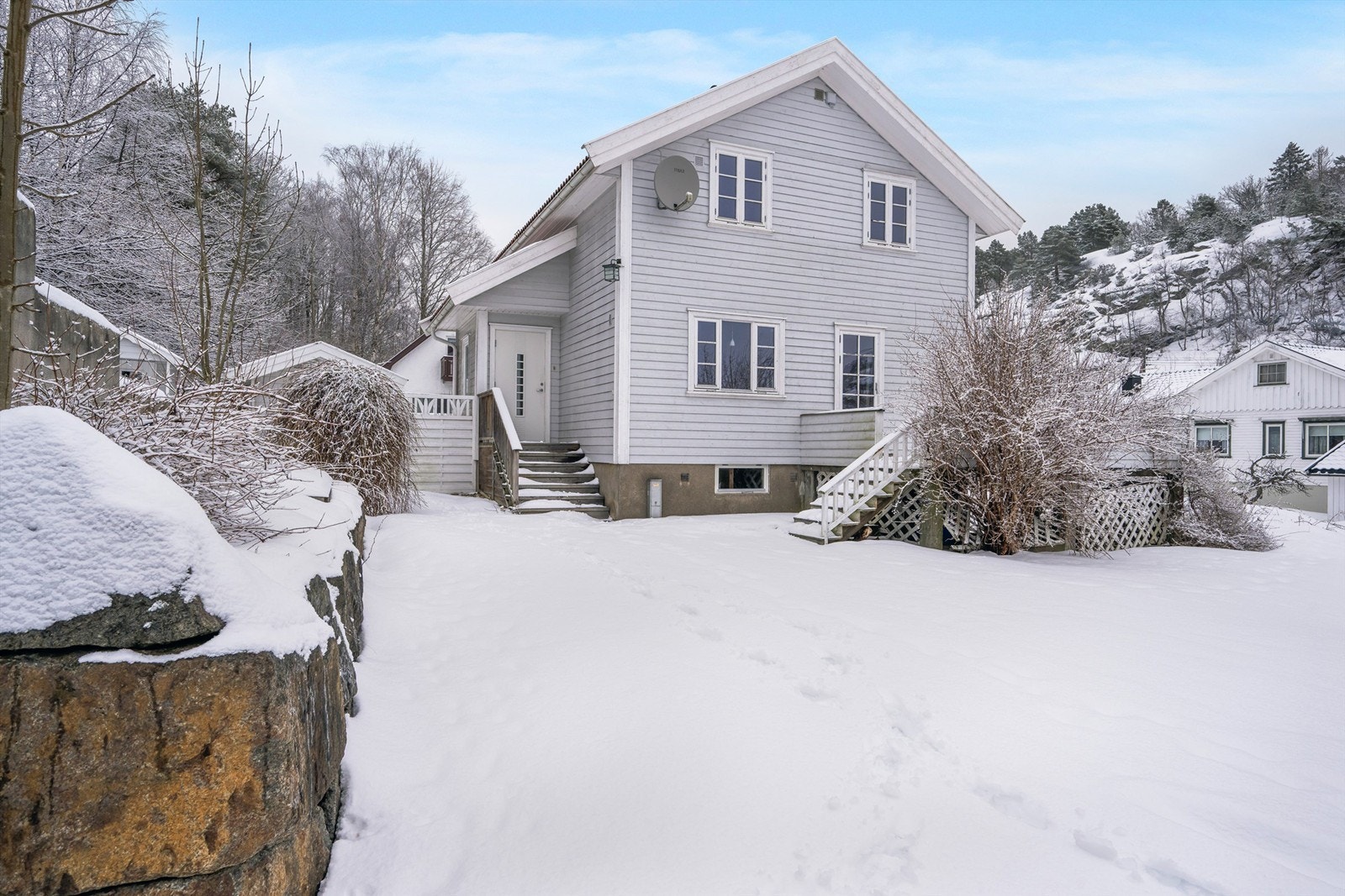 Området gir en følelse av ro og tilbaketrukkethet, samtidig som hverdagens nødvendigheter er lett tilgjengelige. Galleribilde