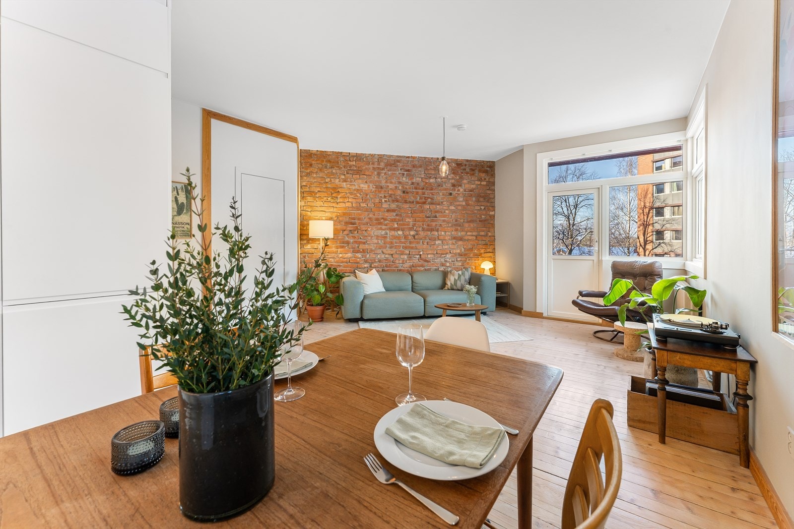 Velkommen til Dynekilgata 19 presentert av Jakob Wellerop Gjøen v/DNB Eiendom Galleribilde