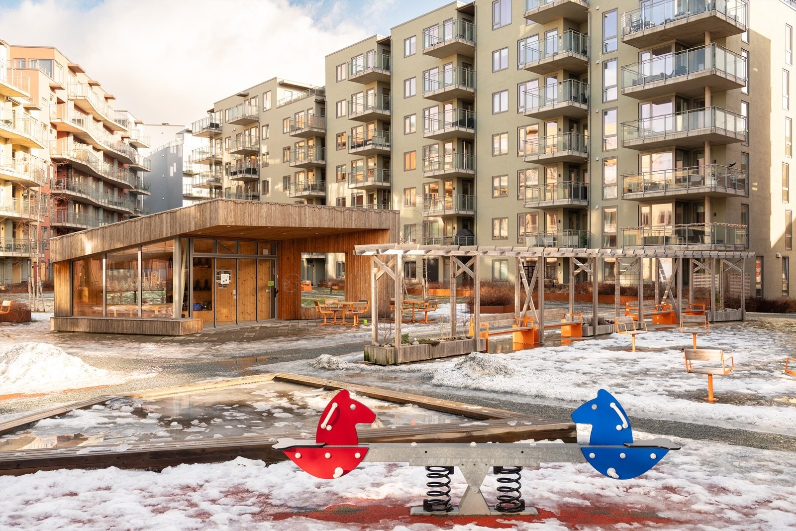 Beliggende på Lilleby bor man med nærhet til alt man skulle trenge i hverdagen. Galleribilde