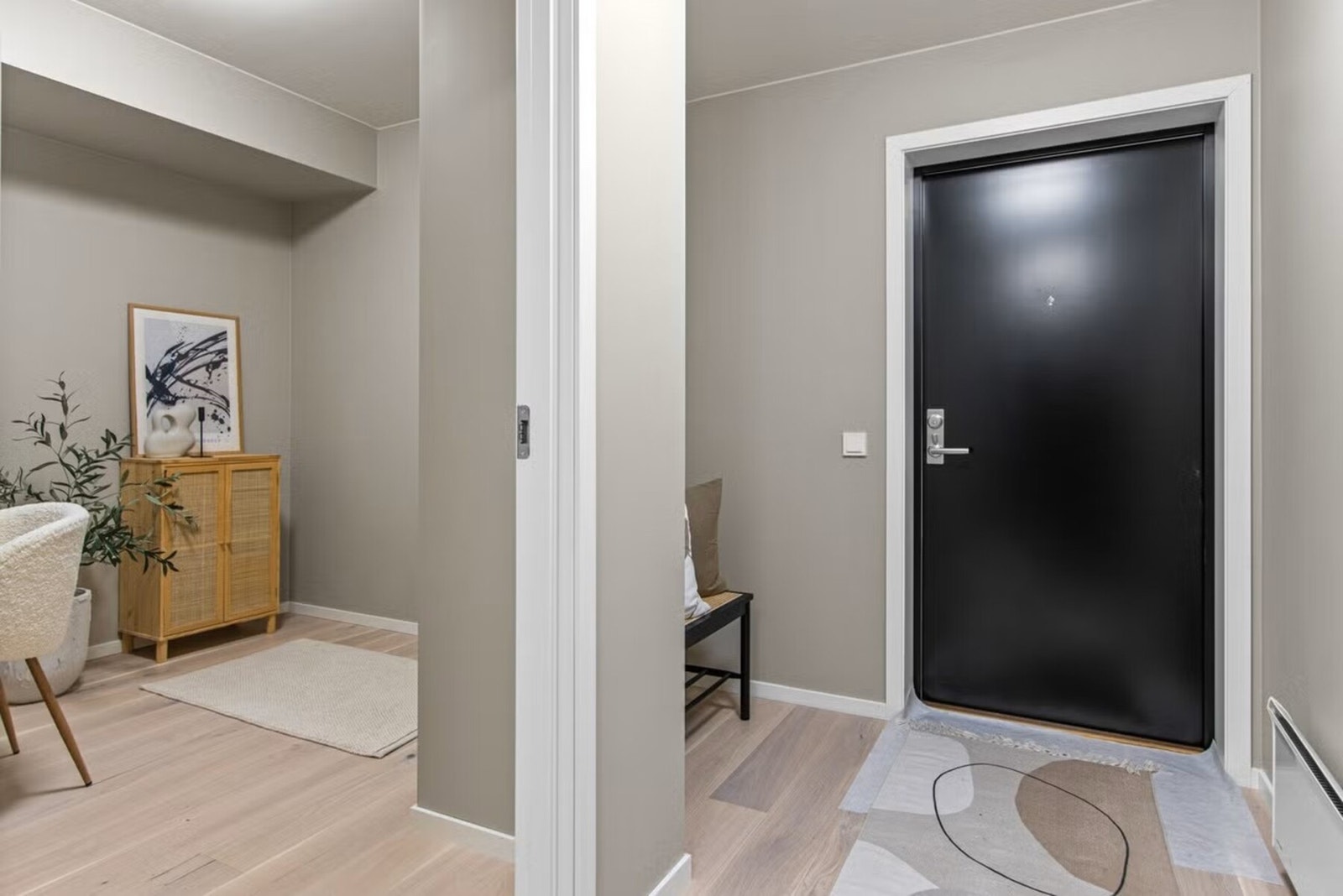 Det gjøres oppmerksom på at bildet er tatt av en identisk leilighet i etasjen over. Galleribilde