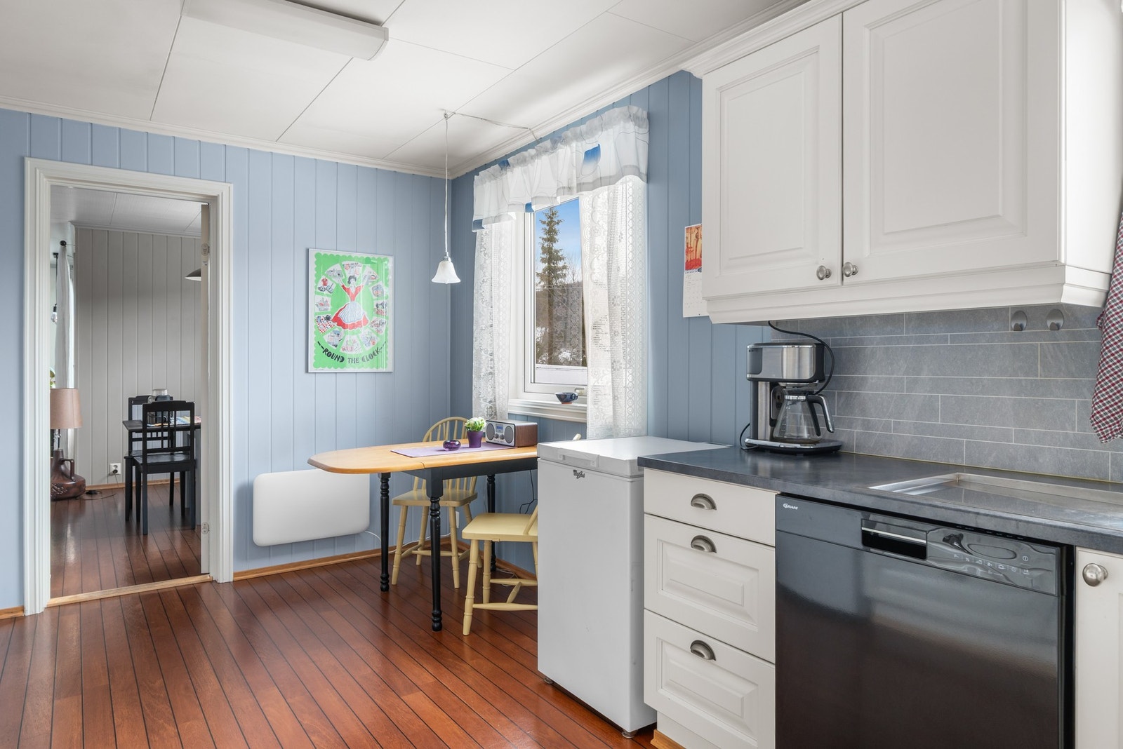 Her er det også god plass til spisebord. Galleribilde