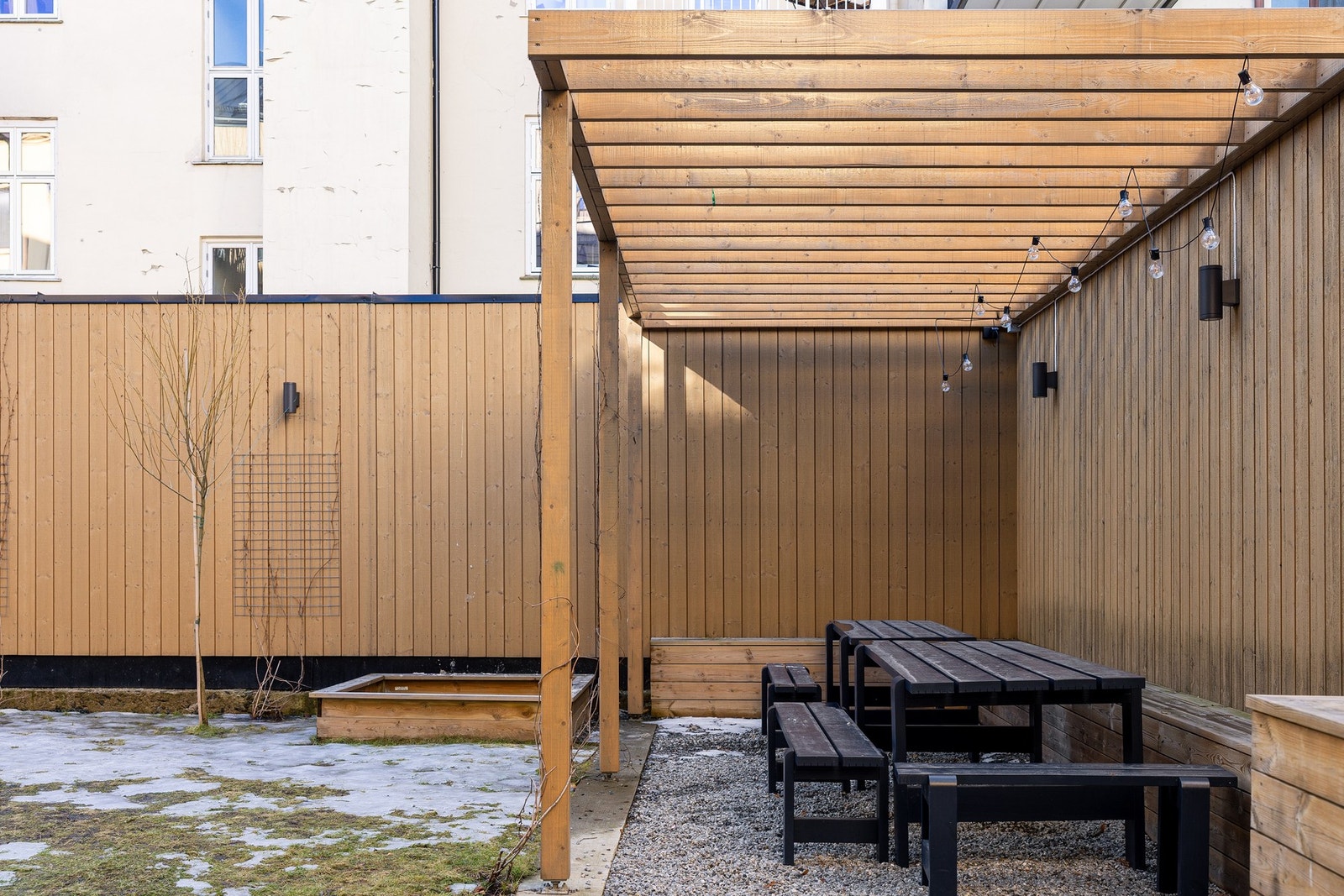 Felles grill og sittesoner i gårdsrommet Galleribilde