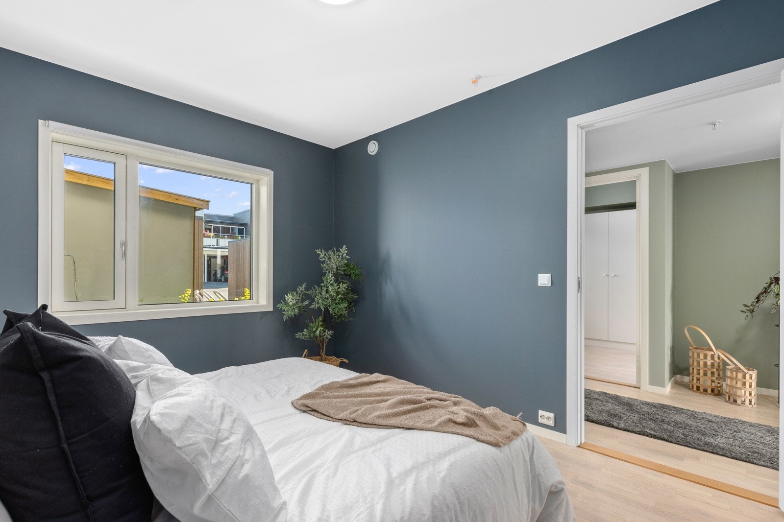 God plass til dobbeltseng på det største soverommet. Galleribilde