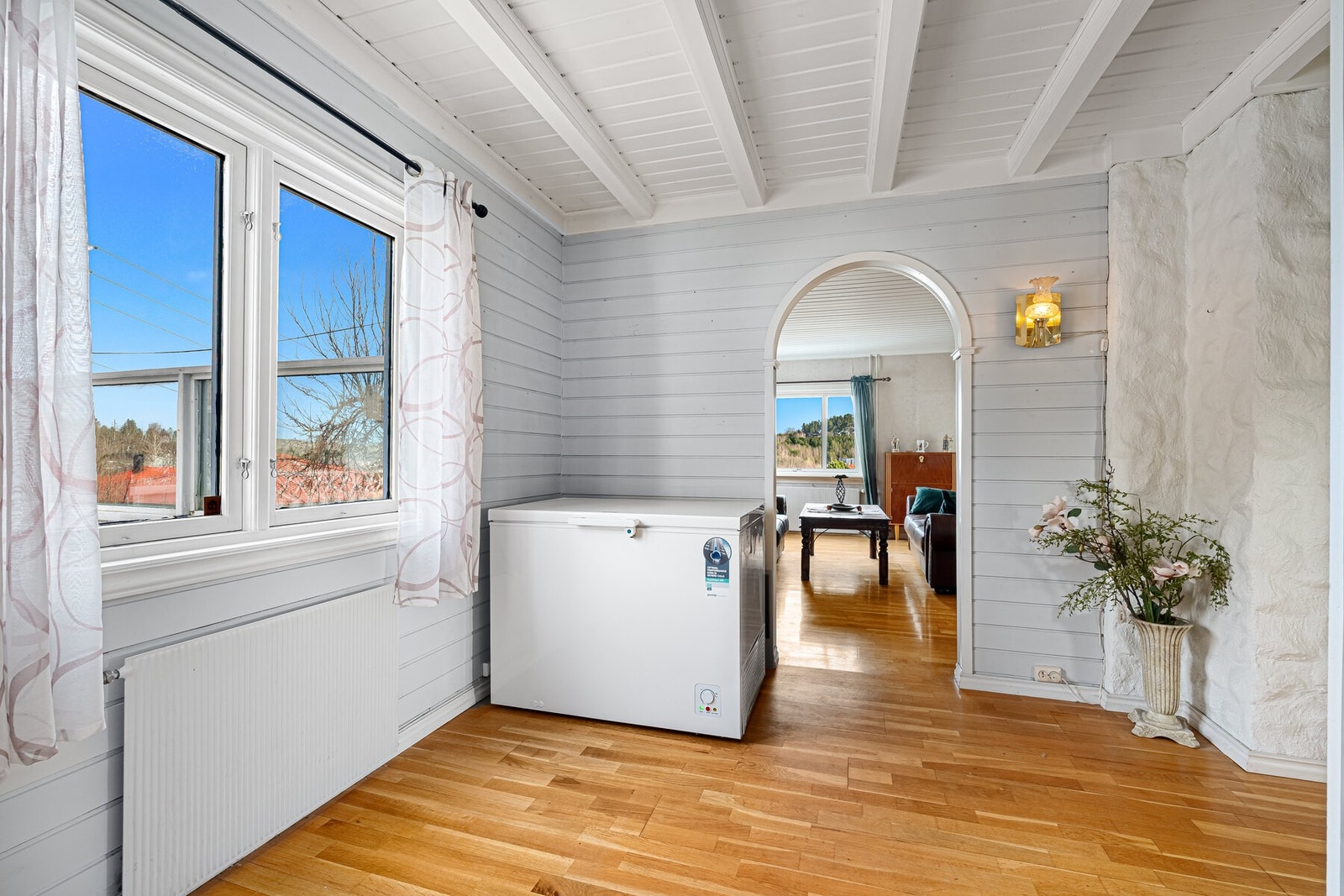 Mellomgang i 1. etasje. Galleribilde