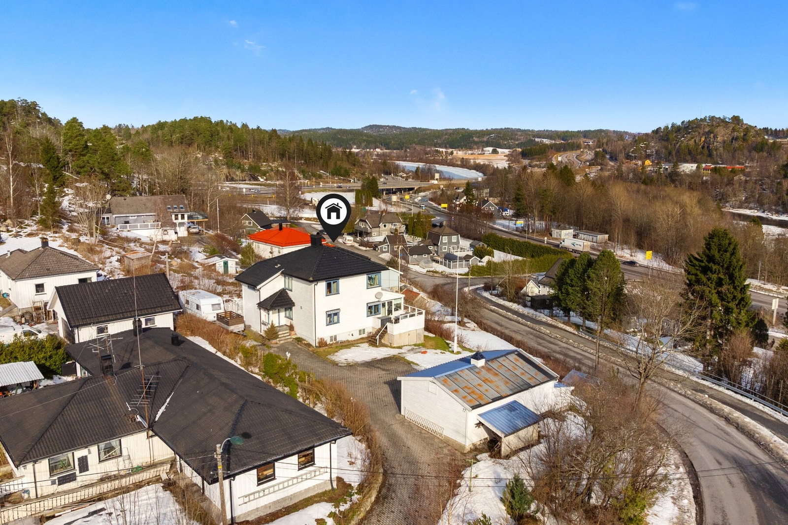 Her bor du i et sentralt og veletablert boligområde med kort vei til resten av Vestfold. Galleribilde
