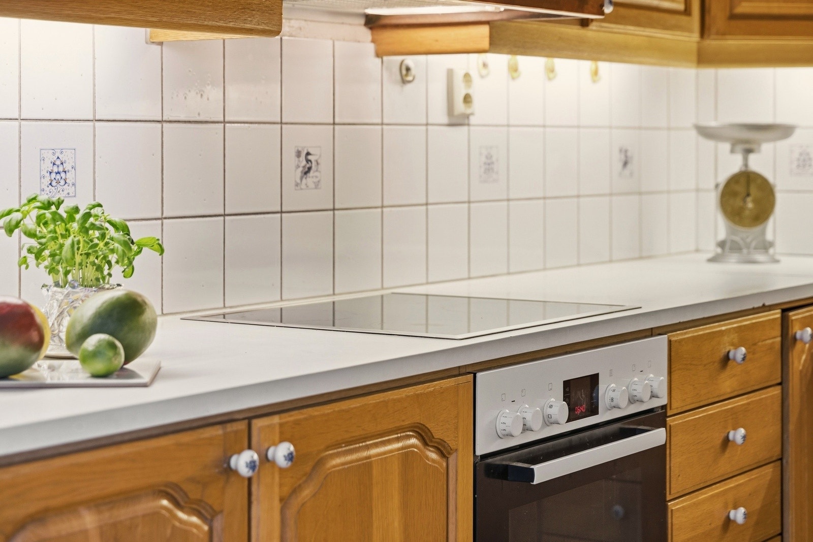 Platetopp og stekeovn er integrert. Galleribilde