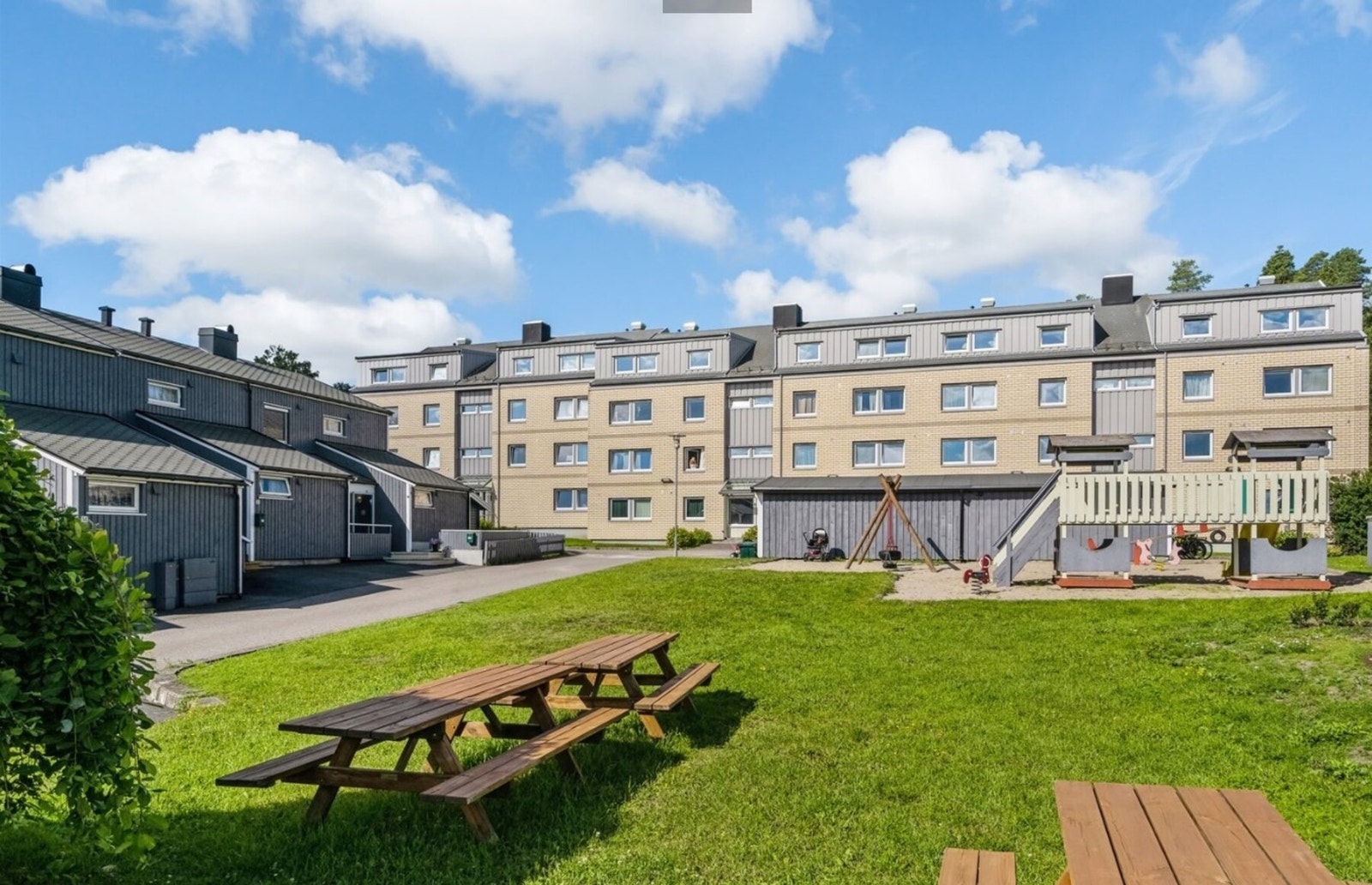 Diverse lekeplasser på fellesområdene. Galleribilde