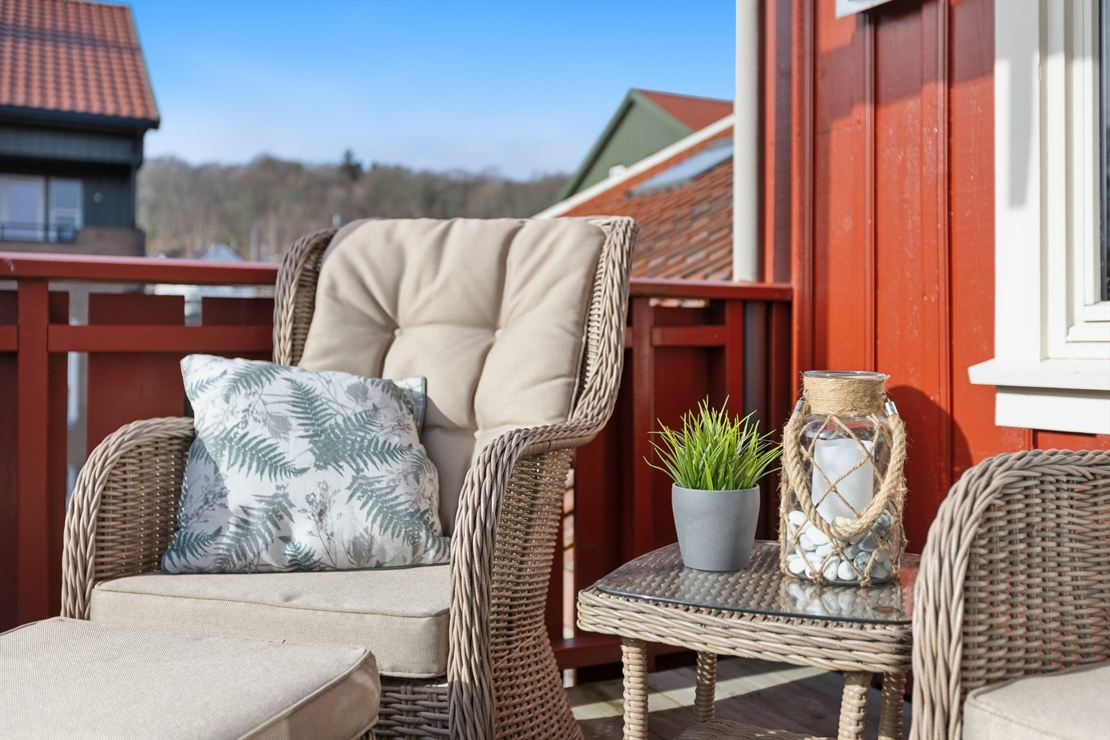 Her ligger alt til rette for å nyte finværsdagene utendørs. Galleribilde