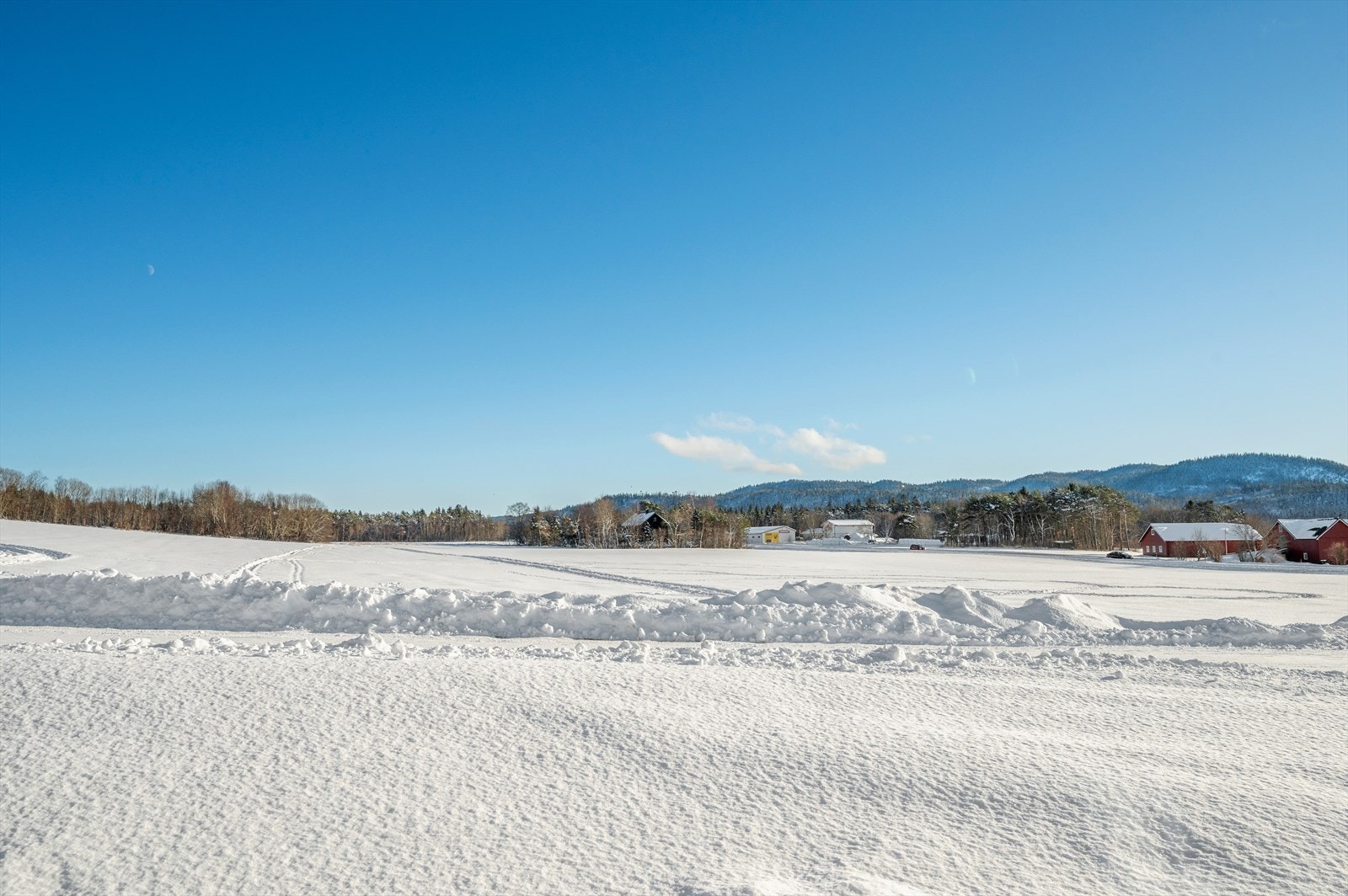 Her får du en romslig terrasse med flotte solforhold fra tidlig morgen til kveld. Galleribilde