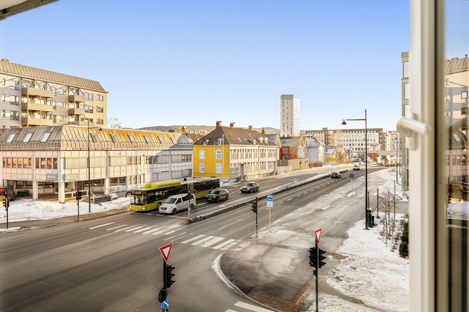 Boligblokken er gjenstand for vesentlig oppgraderinger de senere år, med blant annet nytt tak, nye vinduer, oppgradering av el-anlegg og sikringsskap samt pågående rørfornying. Galleribilde