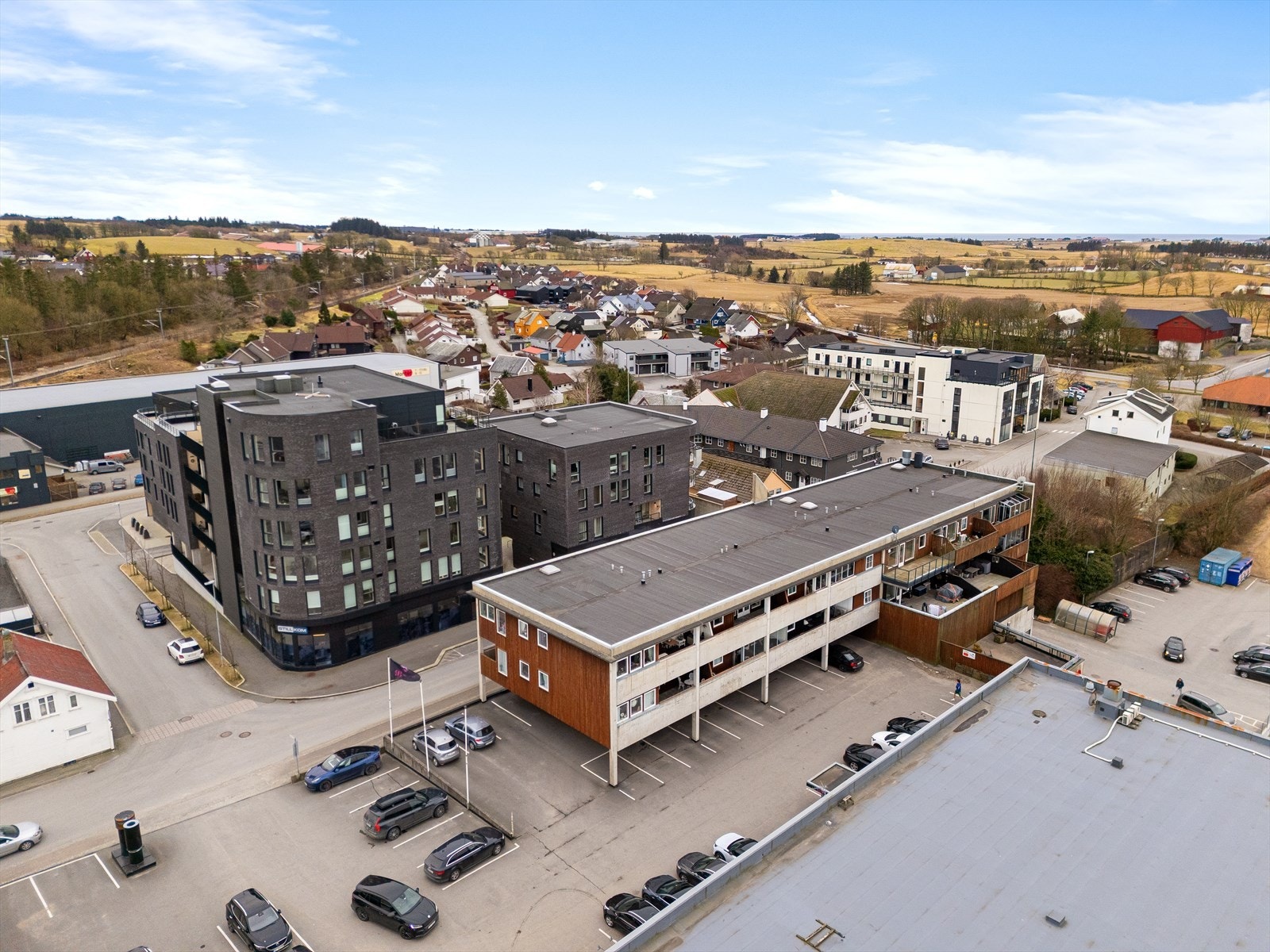 Her bor en med gangavstand til det meste Nærbø har å by på. Galleribilde