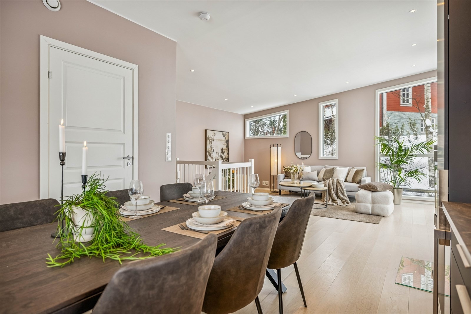 Spiseplassen blir et naturlig samlingspunkt for familie og venner. Galleribilde