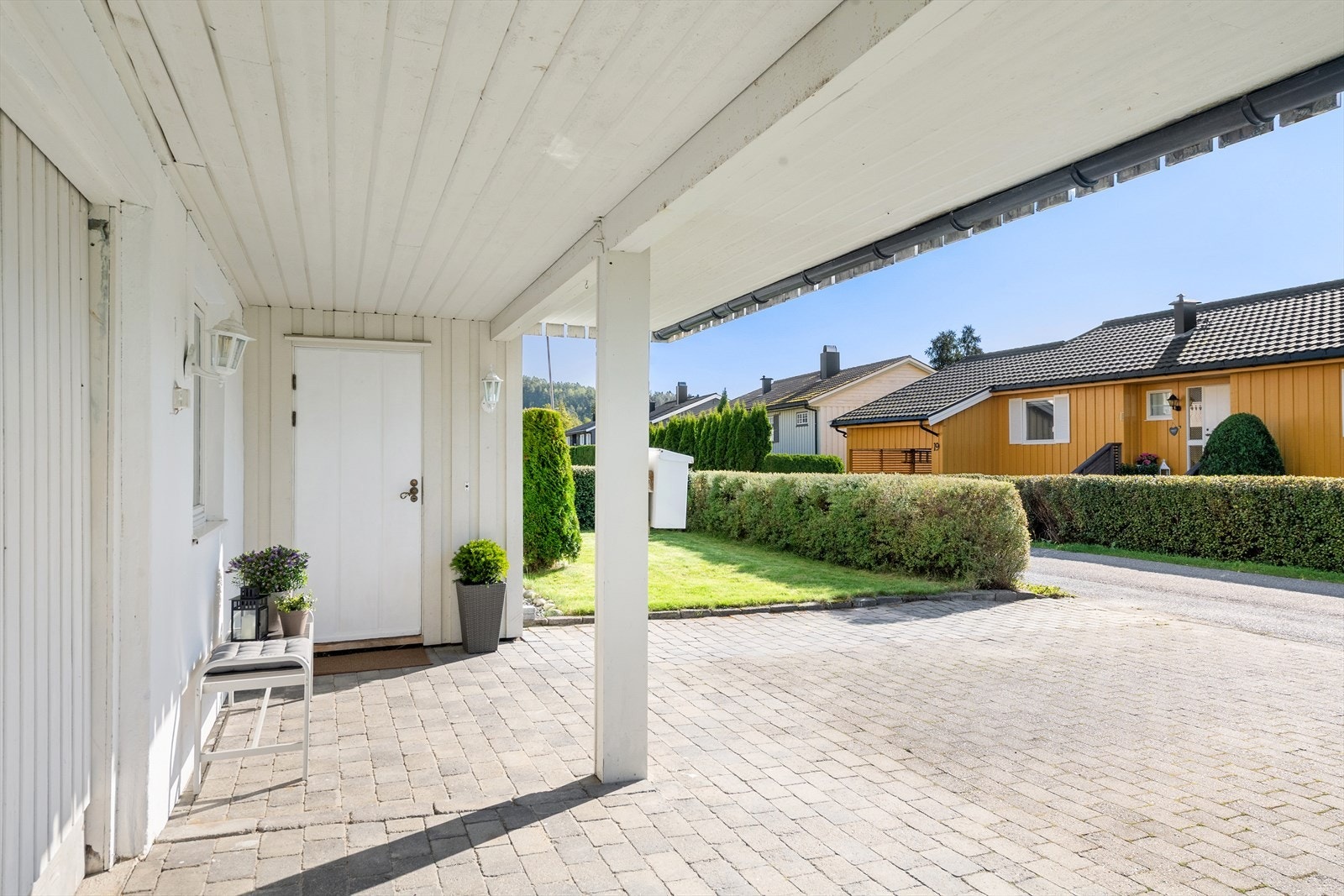 Inngangsparti. Galleribilde