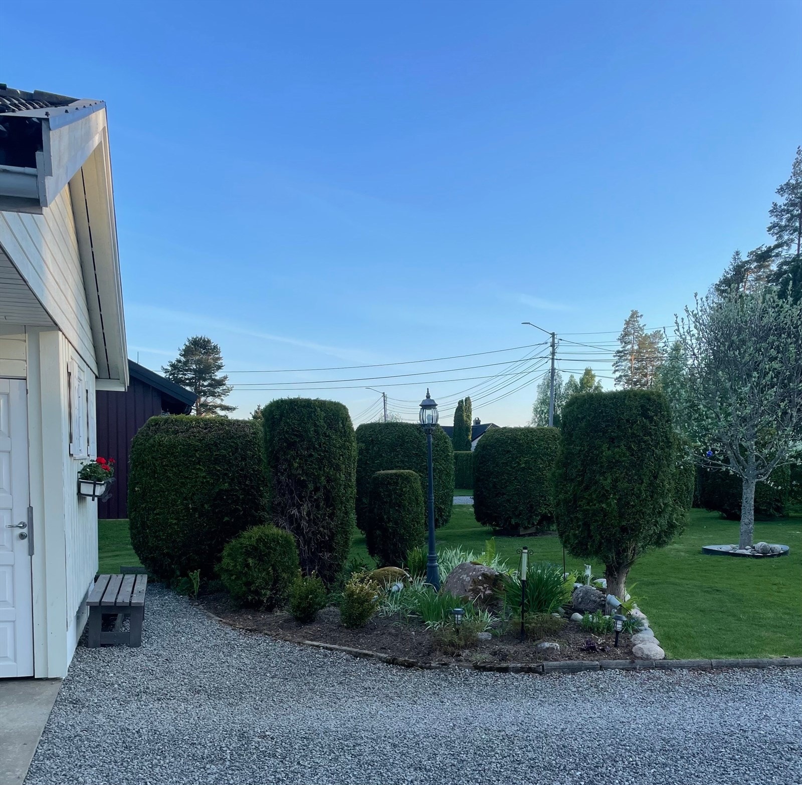 Sommer i Brennåsvegen 13 (privat foto) Galleribilde