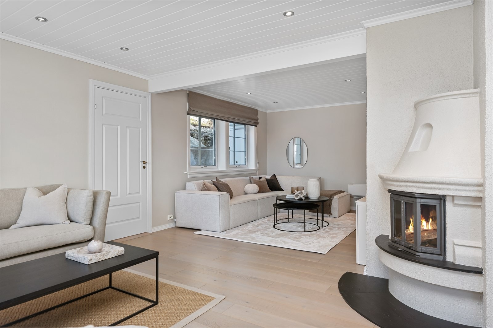 Et generøst gulvareal åpner mulighet for å møblere i ulike soner Galleribilde