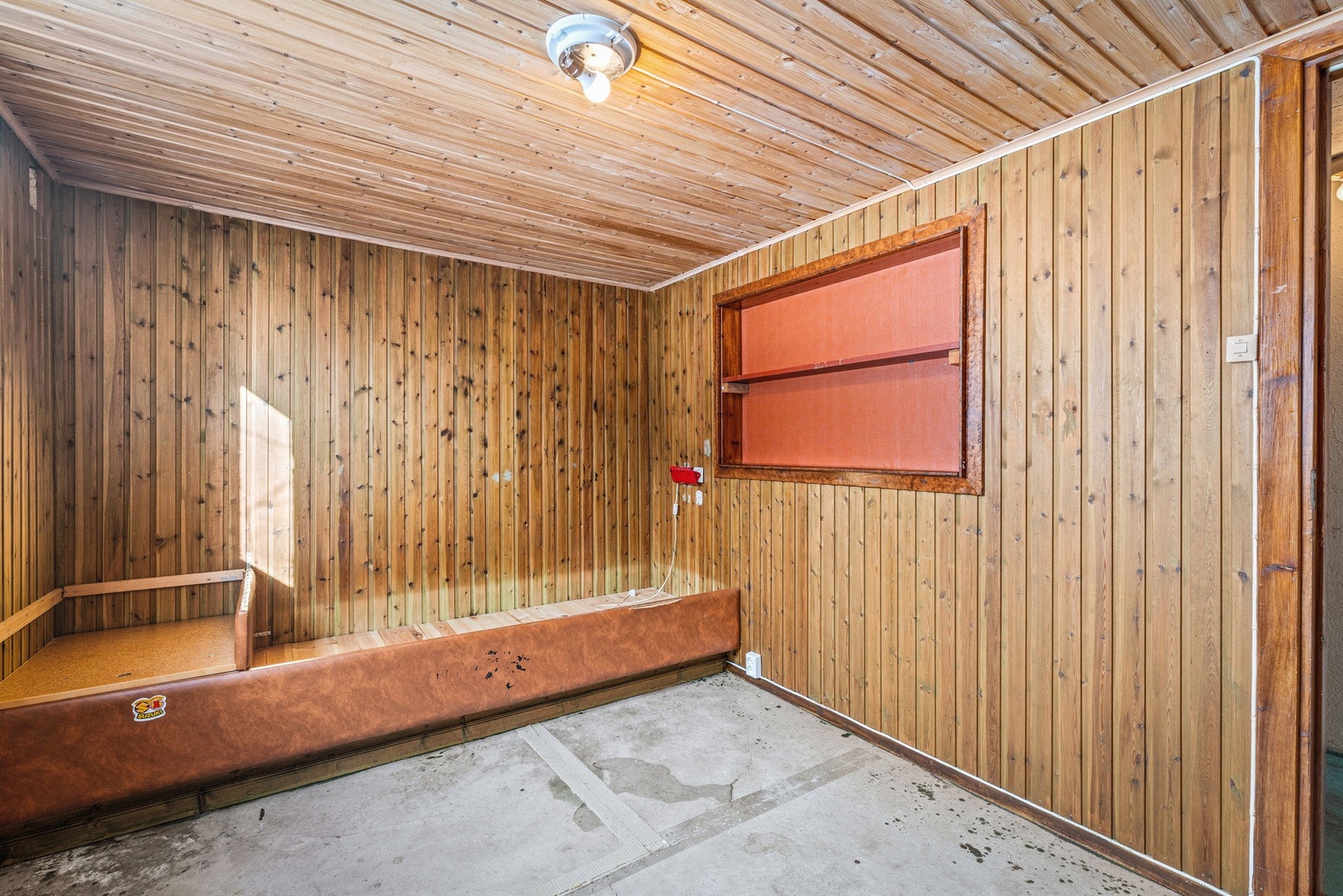 Kjellerrom/soverom. Galleribilde