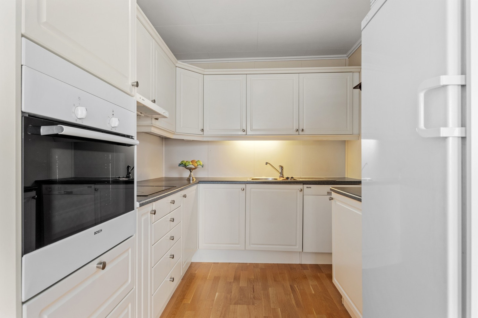 Kjøkken - Hvitevarer følger med. Galleribilde