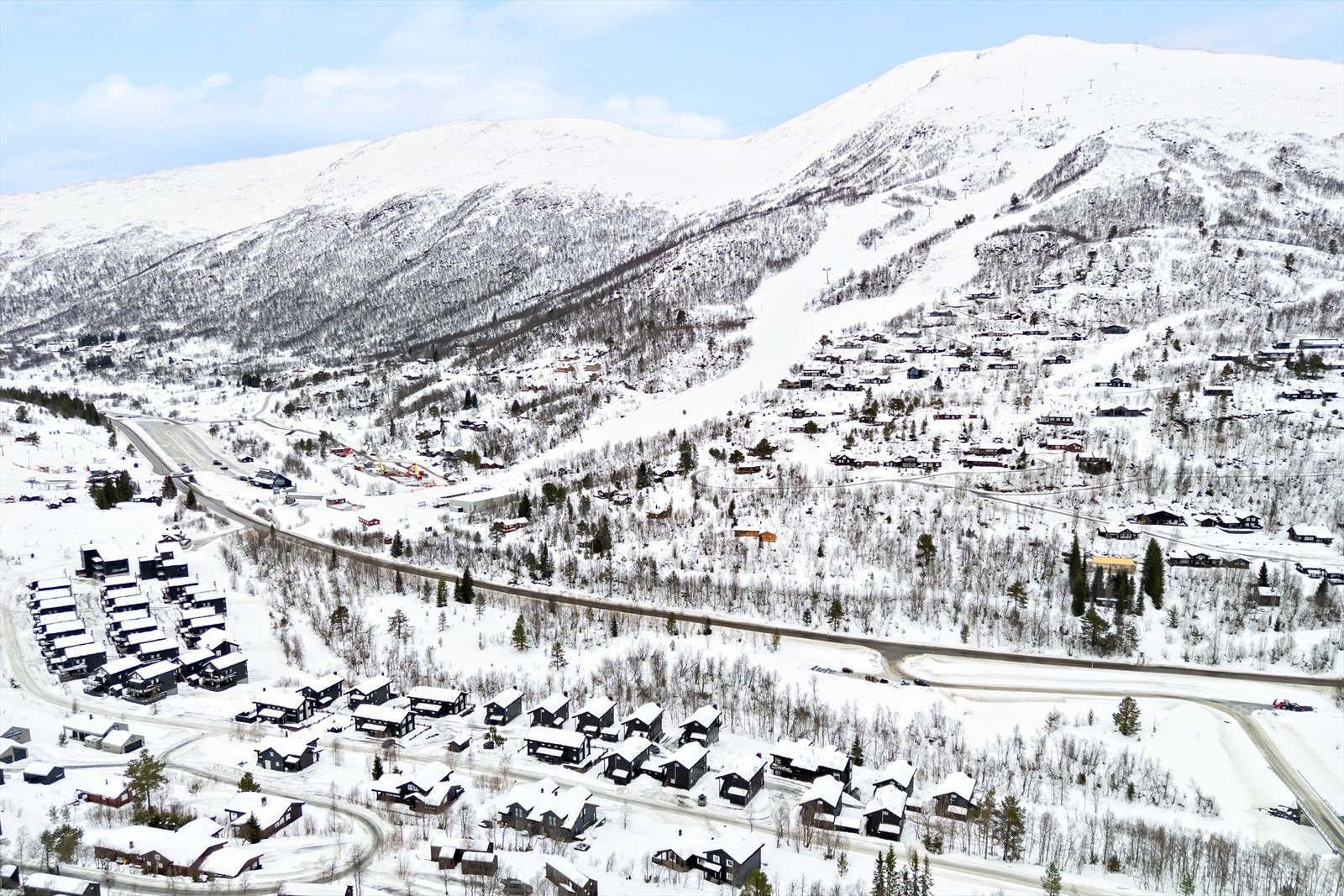 Også restaurantfasiliteter like ved - samtidig som på toppen av Roalden. Galleribilde