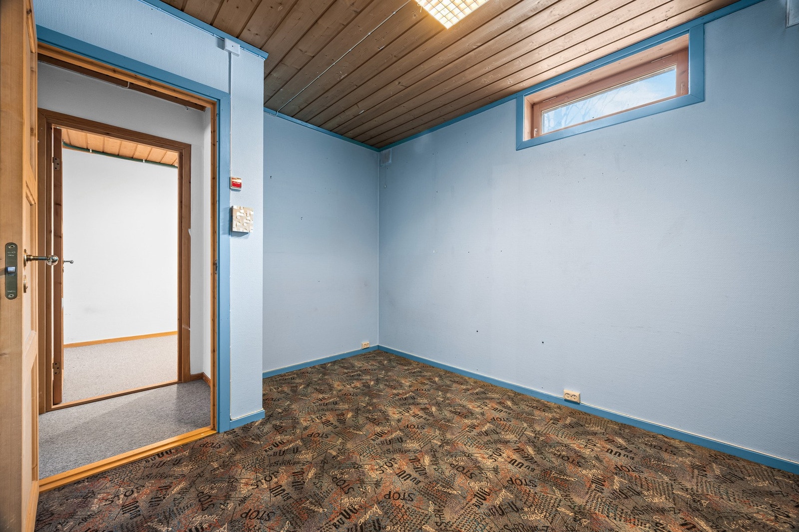 I tillegg finnes to disponible rom av god størrelse, begge med god takhøyde og fleksible bruksmuligheter. Galleribilde