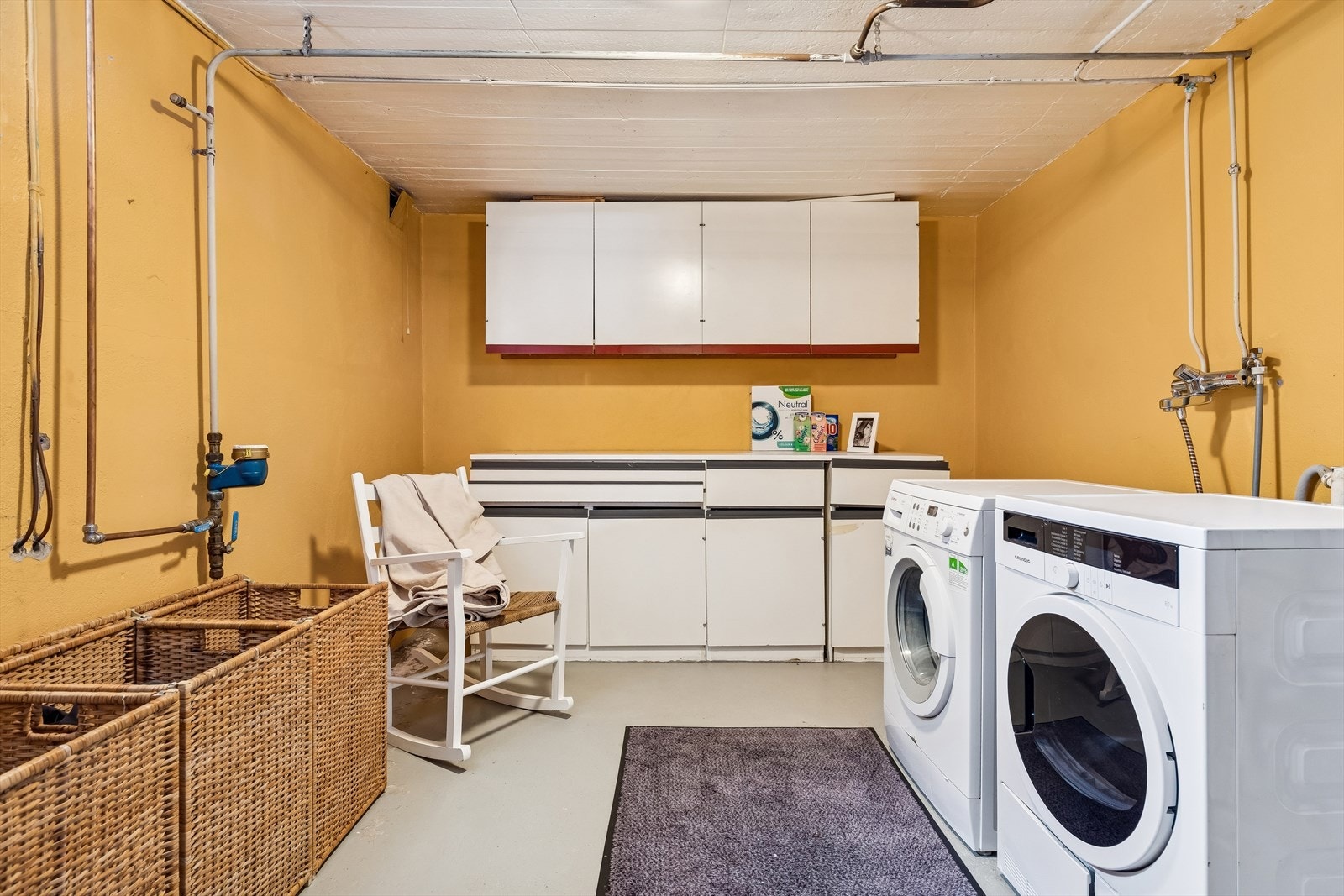 Vaskerom i kjeller. Galleribilde