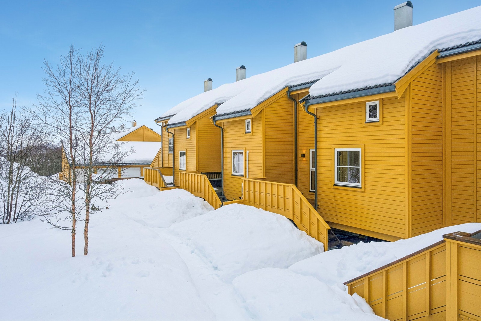 Ved balkong er det ingen gjennomgang, som gir rom for å trekke seg tilbake på varme sommerdager. Galleribilde