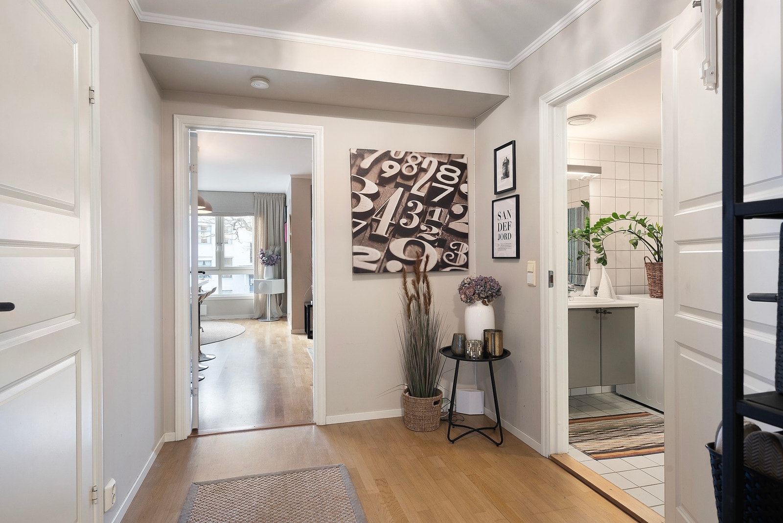 Fin hall Galleribilde