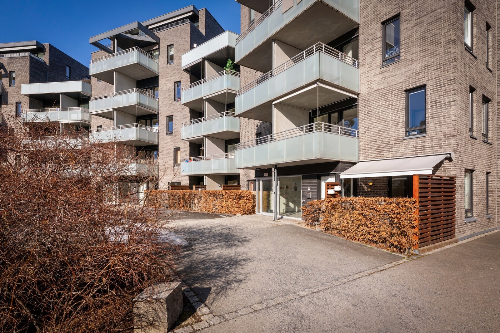 Veldrevet sameie - Meget sentral beliggenhet men oppleves som tilbaketrukket, grønt og rolig. Galleribilde