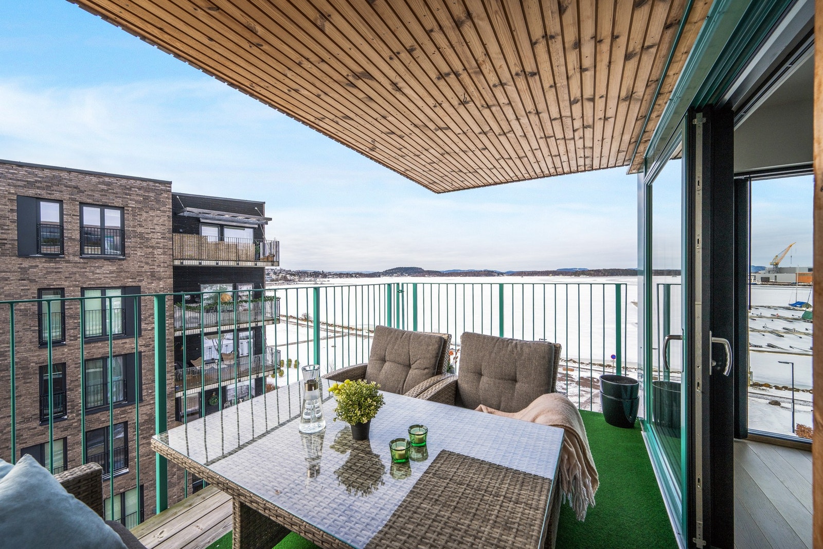 Bare å glede seg til sol og sommer nå så kan man nyte livet ved sjøen Galleribilde