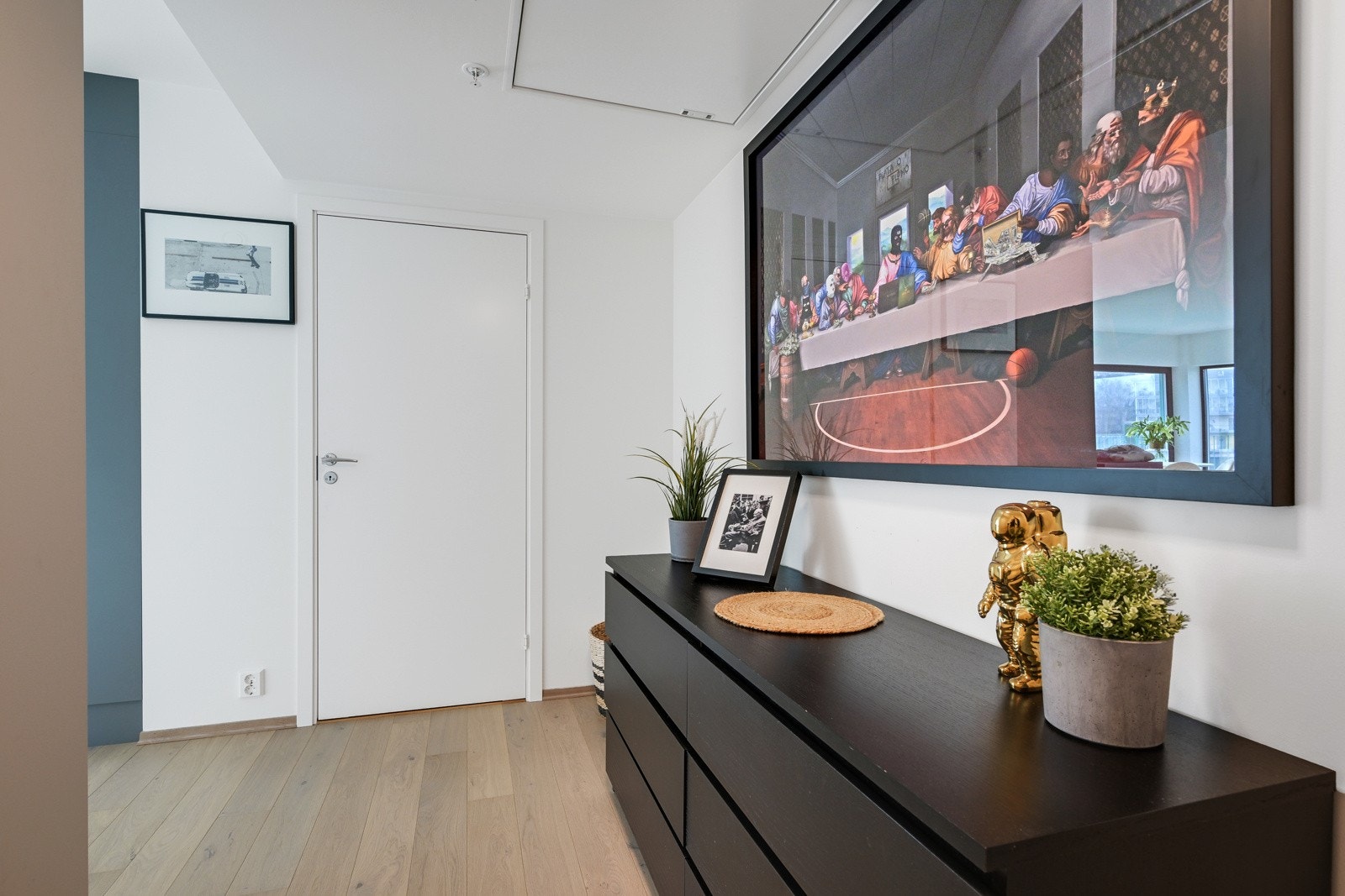 Entré/gang Galleribilde