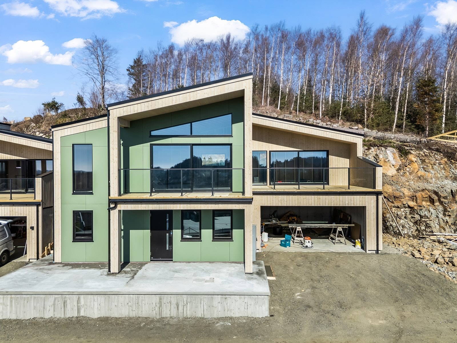 Her har du mulighet til å innrede din egen bolig. Boligen er klar til isolering. Galleribilde