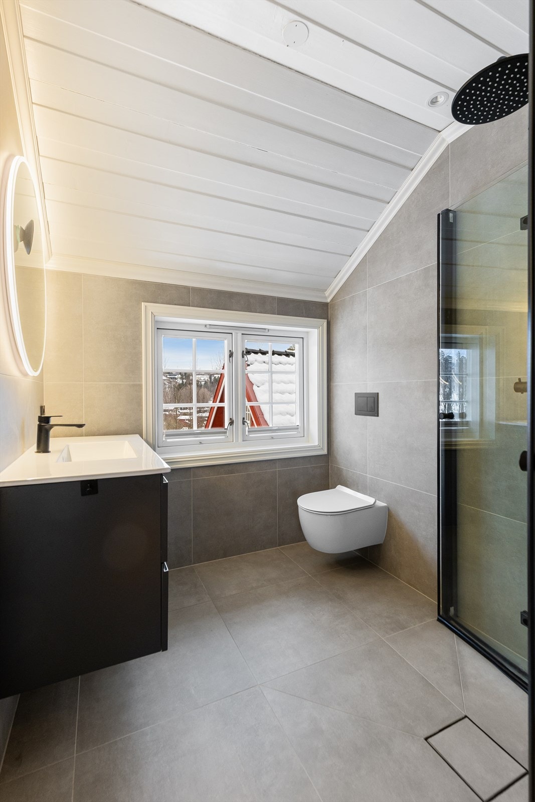 Lekkert baderom fra 2023 Galleribilde