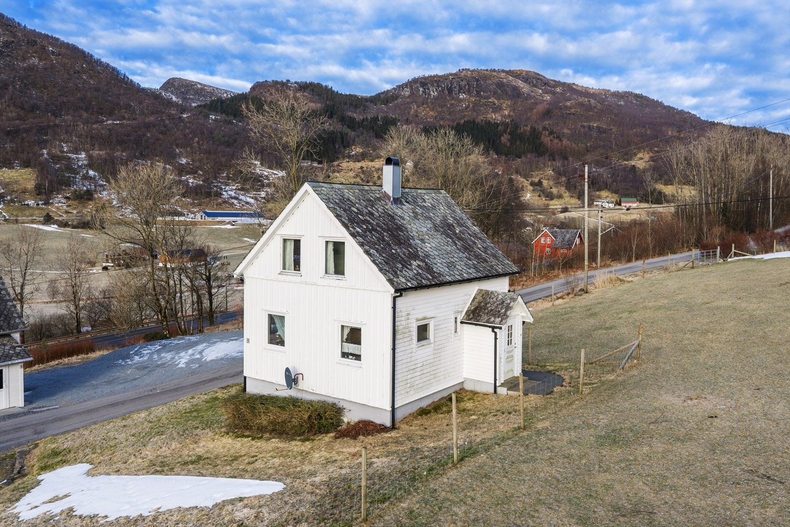 Velkommen til Stoplevegen 9, presentert av eiendomsmegler Christoffer Haugeberg Våge. Foto: Vestbris Galleribilde