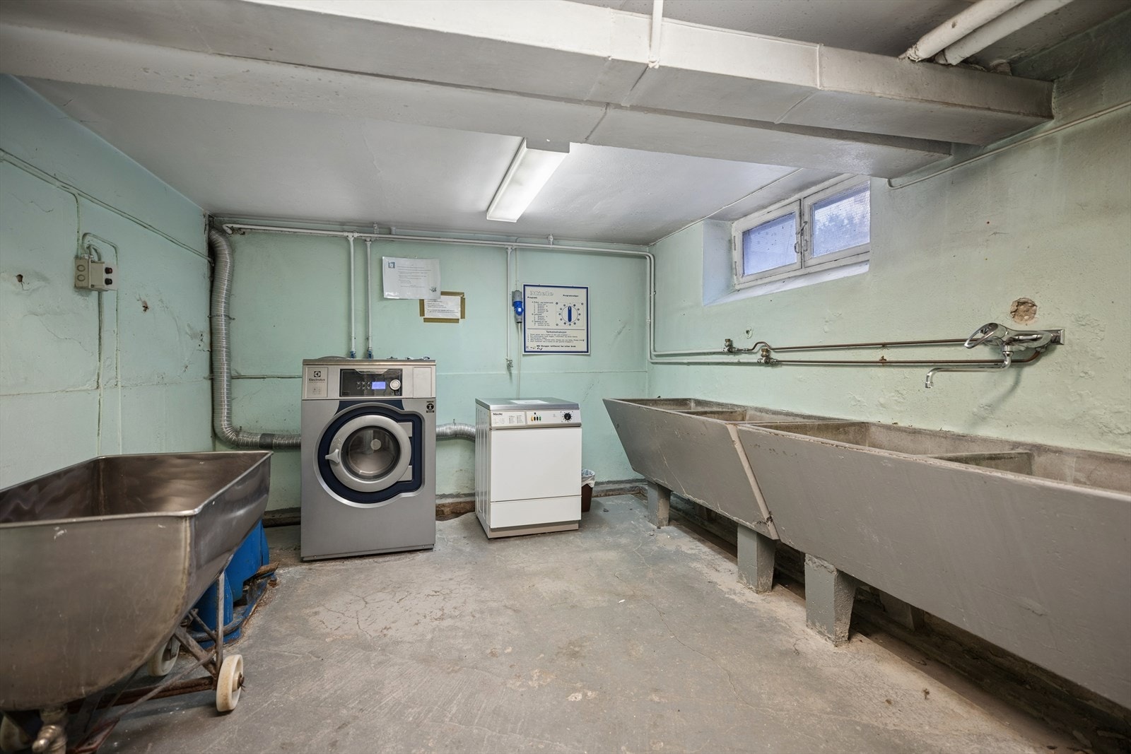 Felles vaskerom Galleribilde