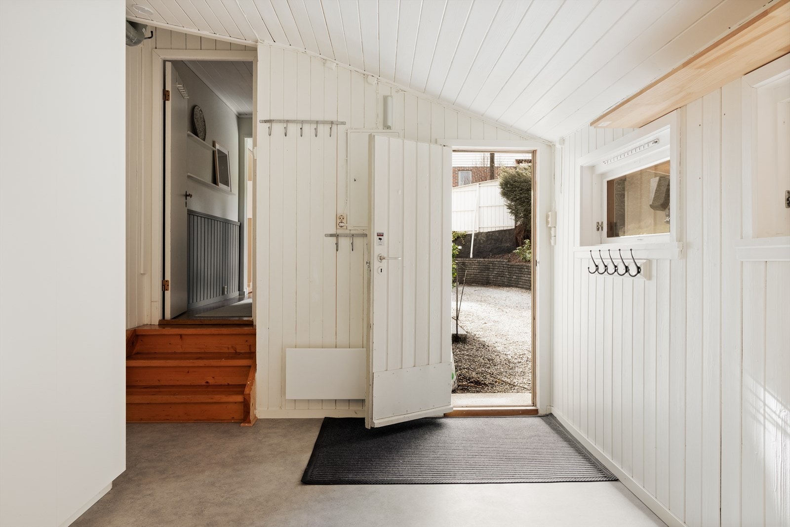 Vaskerommet er svært romslig og fungerer også som et ekstra inngangsparti Galleribilde