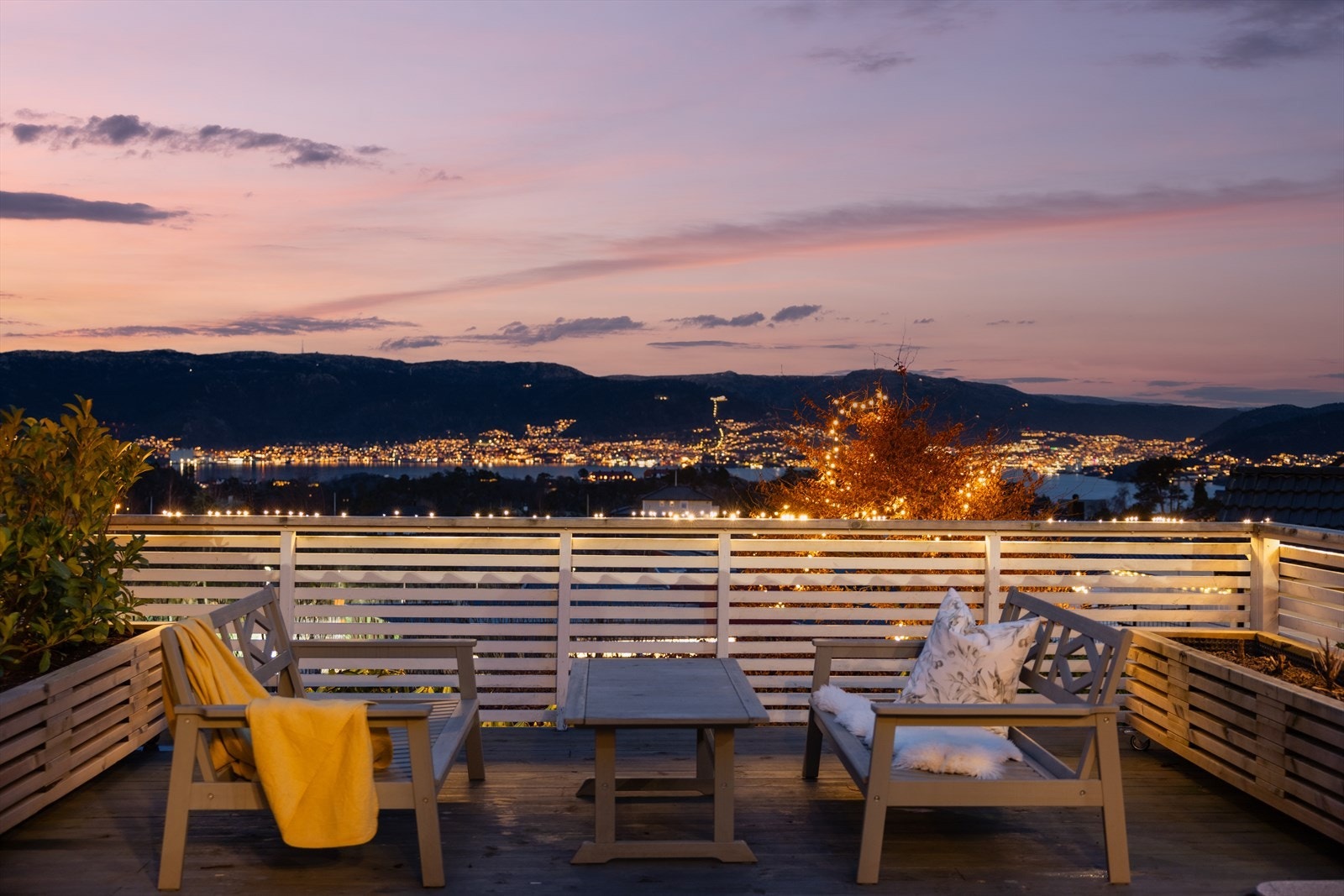 Utsikten herifra er en som må oppleves - spesielt på kvelden! Galleribilde