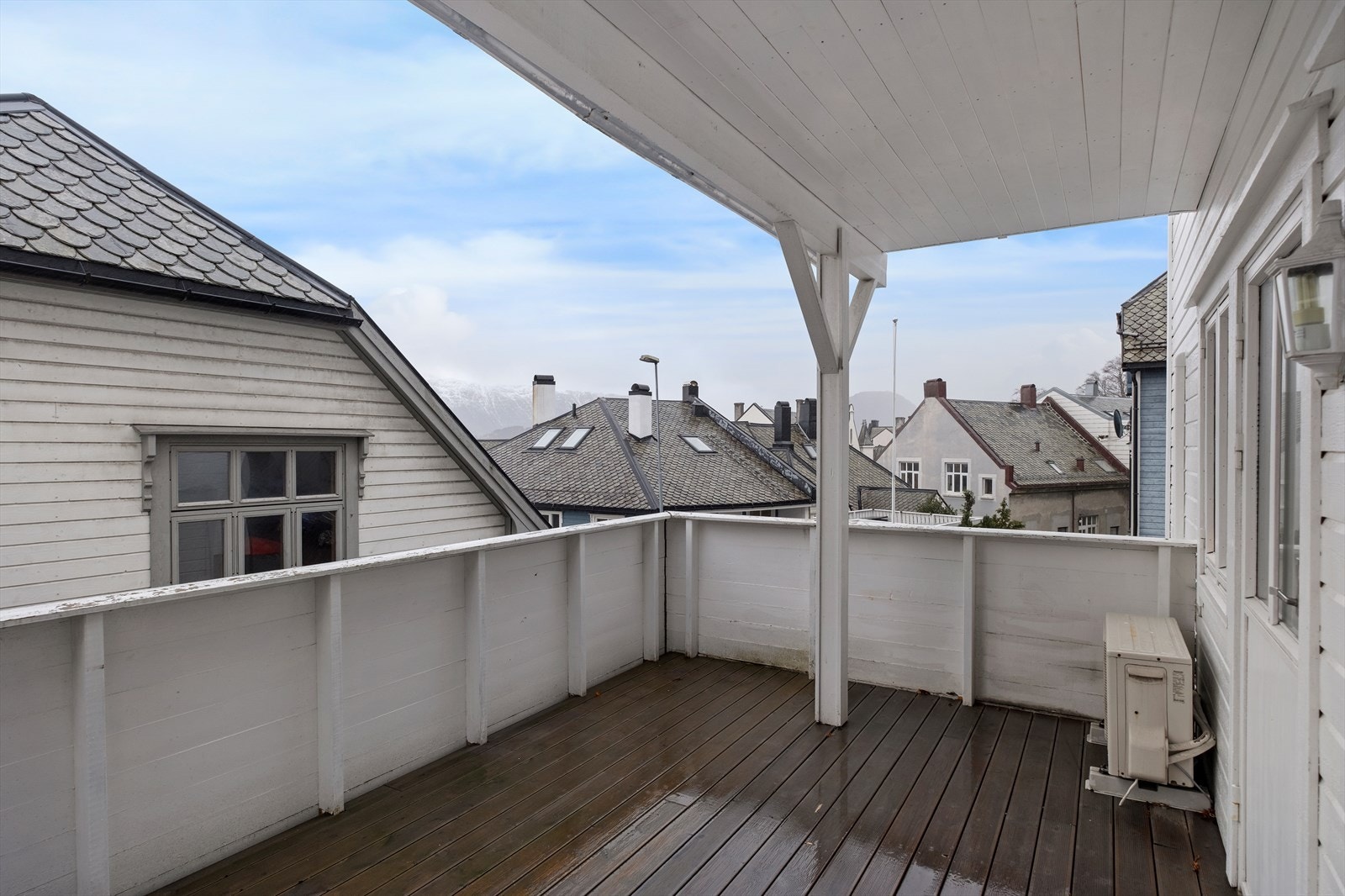 Verandaen er på hele 28 kvm Galleribilde