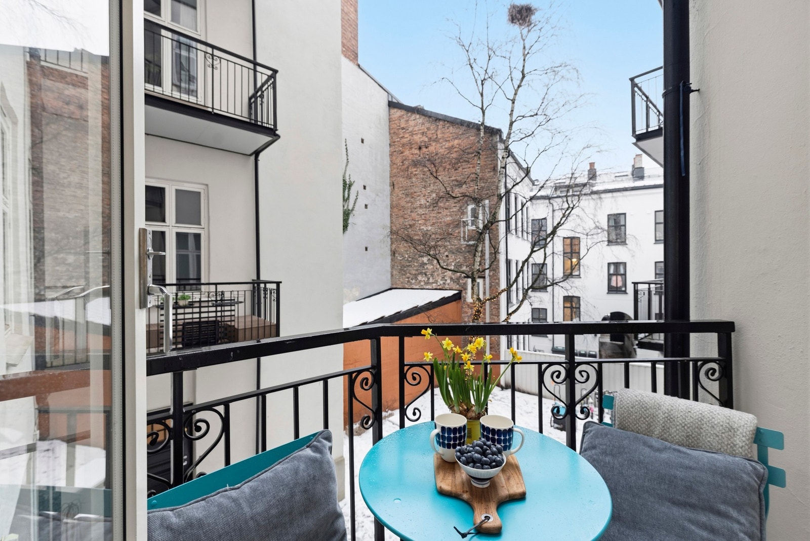 En lys og gjennomgående 3-roms leilighet med attraktiv beliggenhet på Homansbyen. Galleribilde