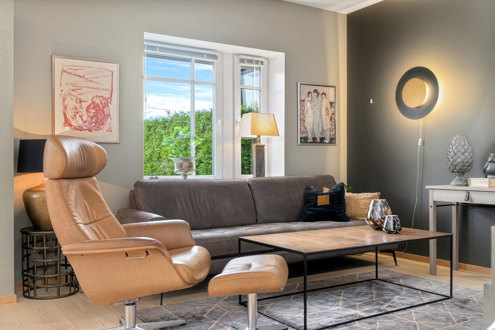 Det er vannbåren varme i gulvet som gir jevn varme og høy komfort Galleribilde