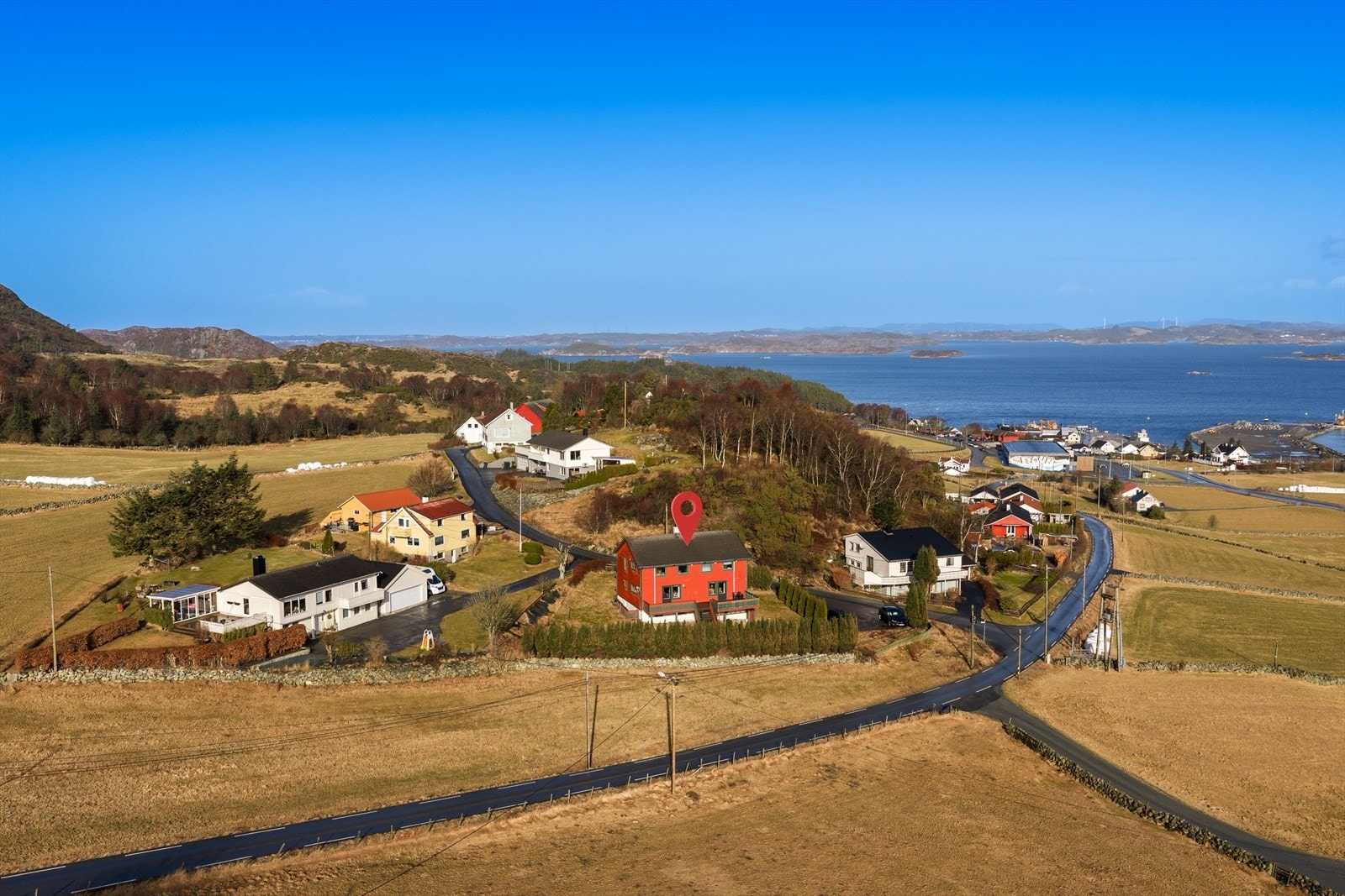 Boligen ligger fint og fritt til. Galleribilde