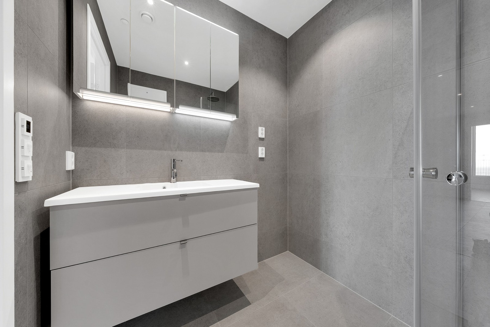 Badet i tilknytning til hovedsoverommet Galleribilde