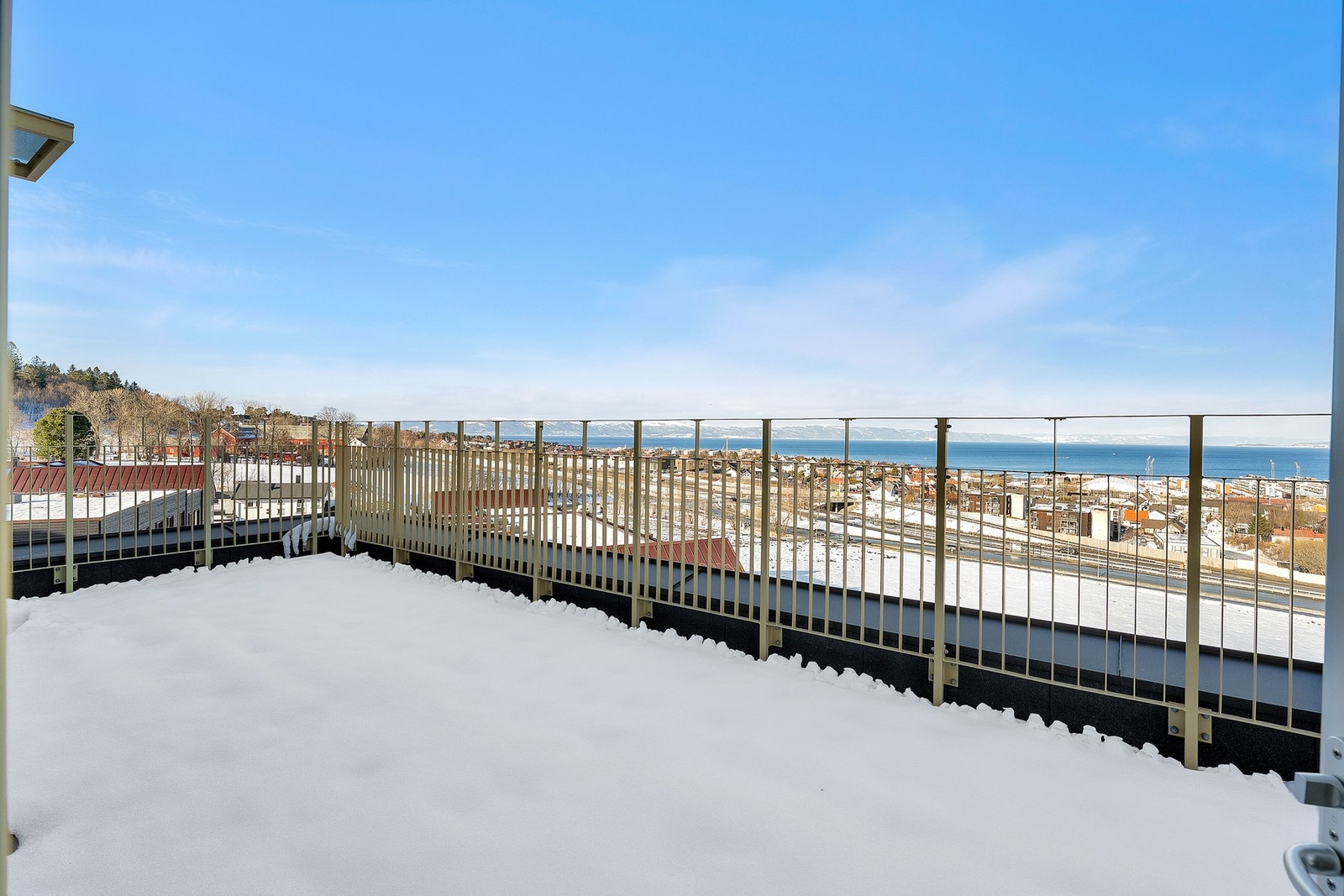 Et unikt uterom som gir følelsen av å bo helt på toppen av Ranheim Galleribilde