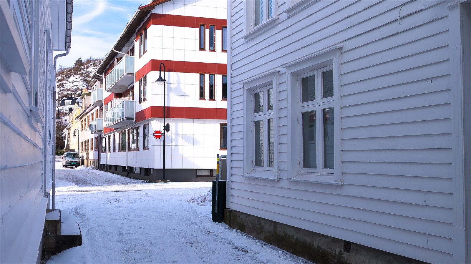 Vikår: Kjøper må være fylt 60 år. Forkjøpsrett for medlemmer av borettslaget og FBBL. Galleribilde