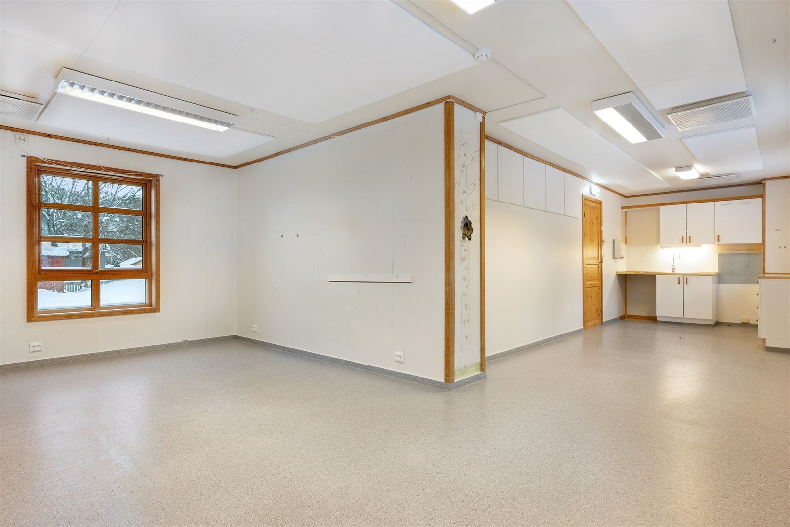 Det er også en rekkefølgebestemmelse (Opparbeidelse
lekeplass) som må oppfylles ifbm med dette. Se eget punkt. vedr. regulering. Galleribilde