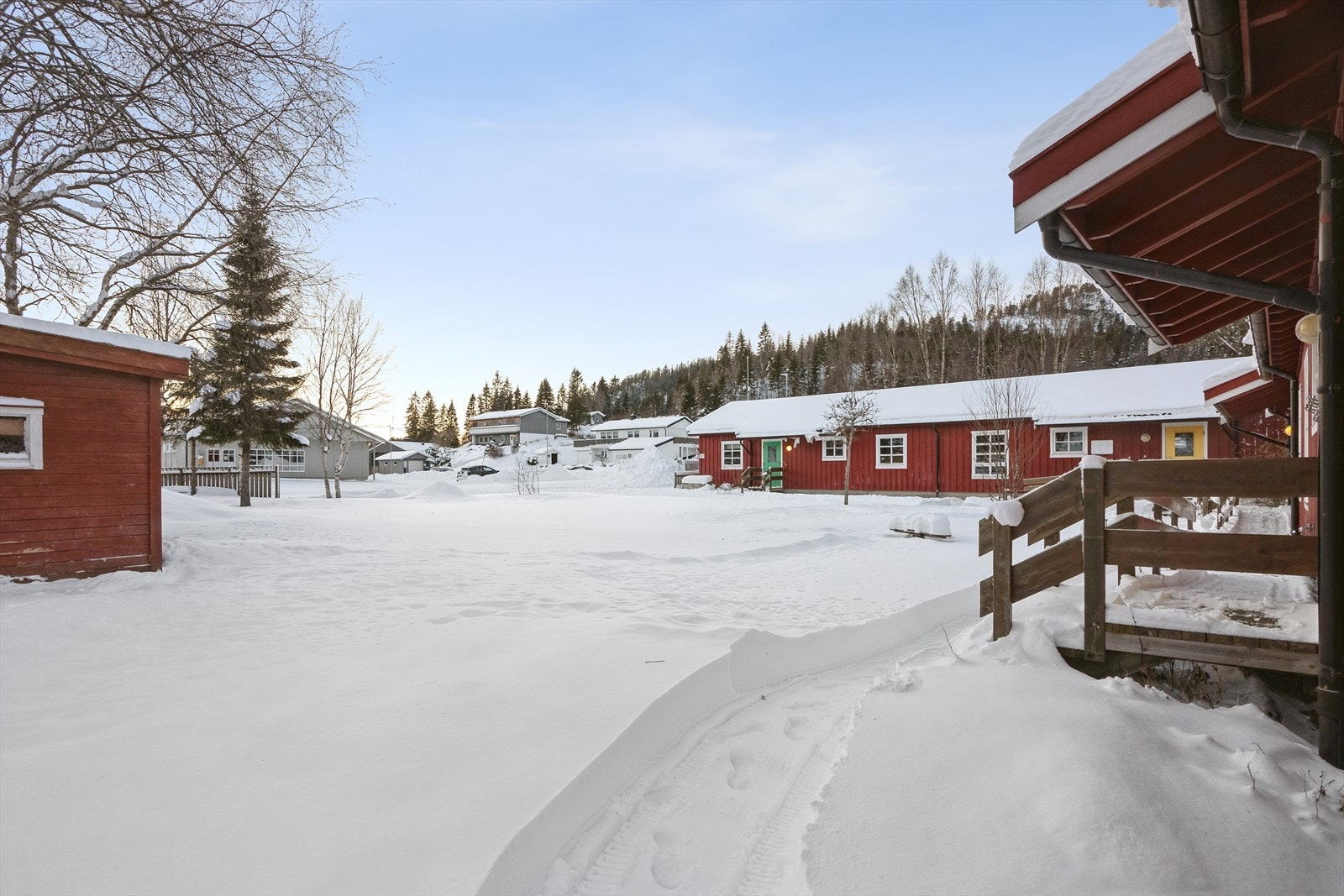 Stor tilnærmet flat eiet tomt på hele 2.266 kvm Galleribilde