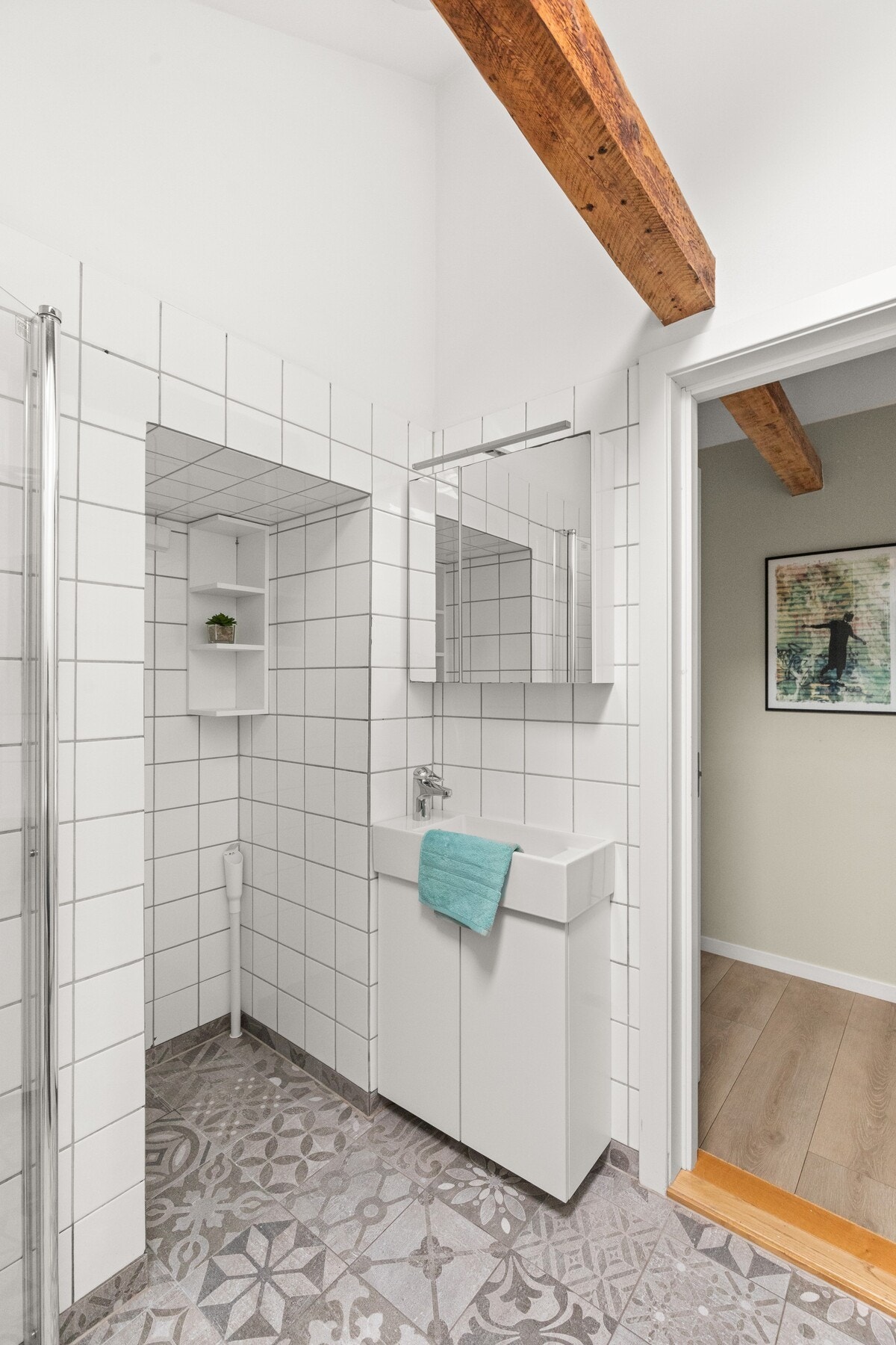 Helfliset bad/wc. Galleribilde