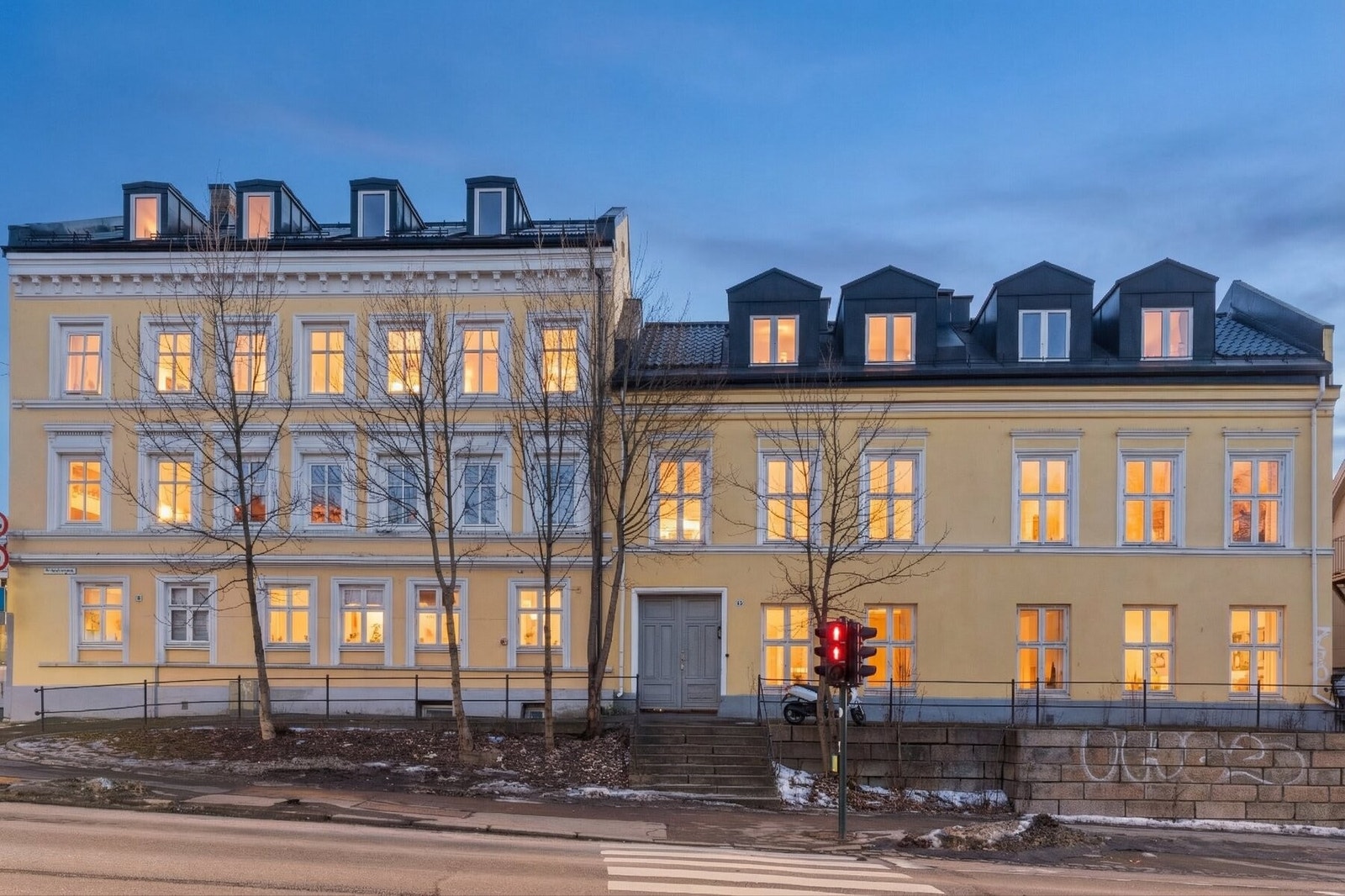 SJarmerende bygård fra 1893 Galleribilde