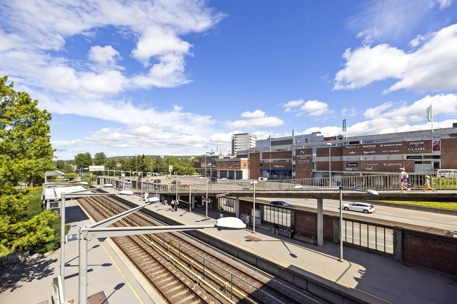 Kort gangavstand til T-banestasjonene på Ryen og og Manglerud. Galleribilde