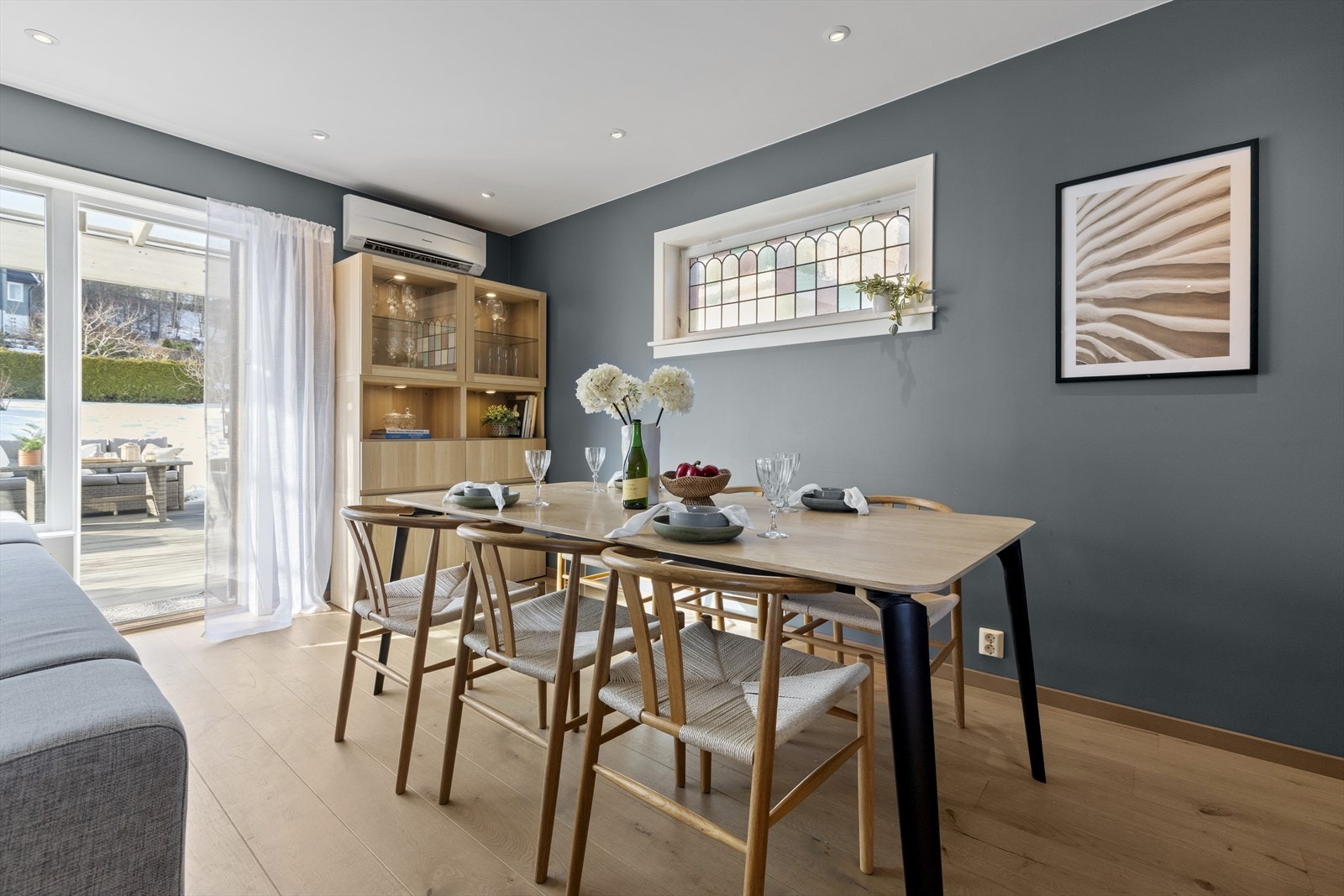 Spiseplass. Galleribilde